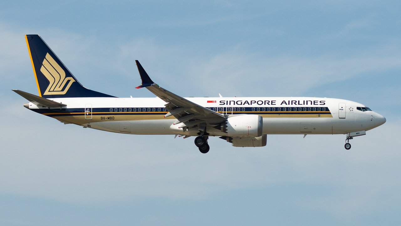 Full size: Singapore Airlines Boeing 737 MAX 8 9V-MBD at Kuala Lumpur International Airport