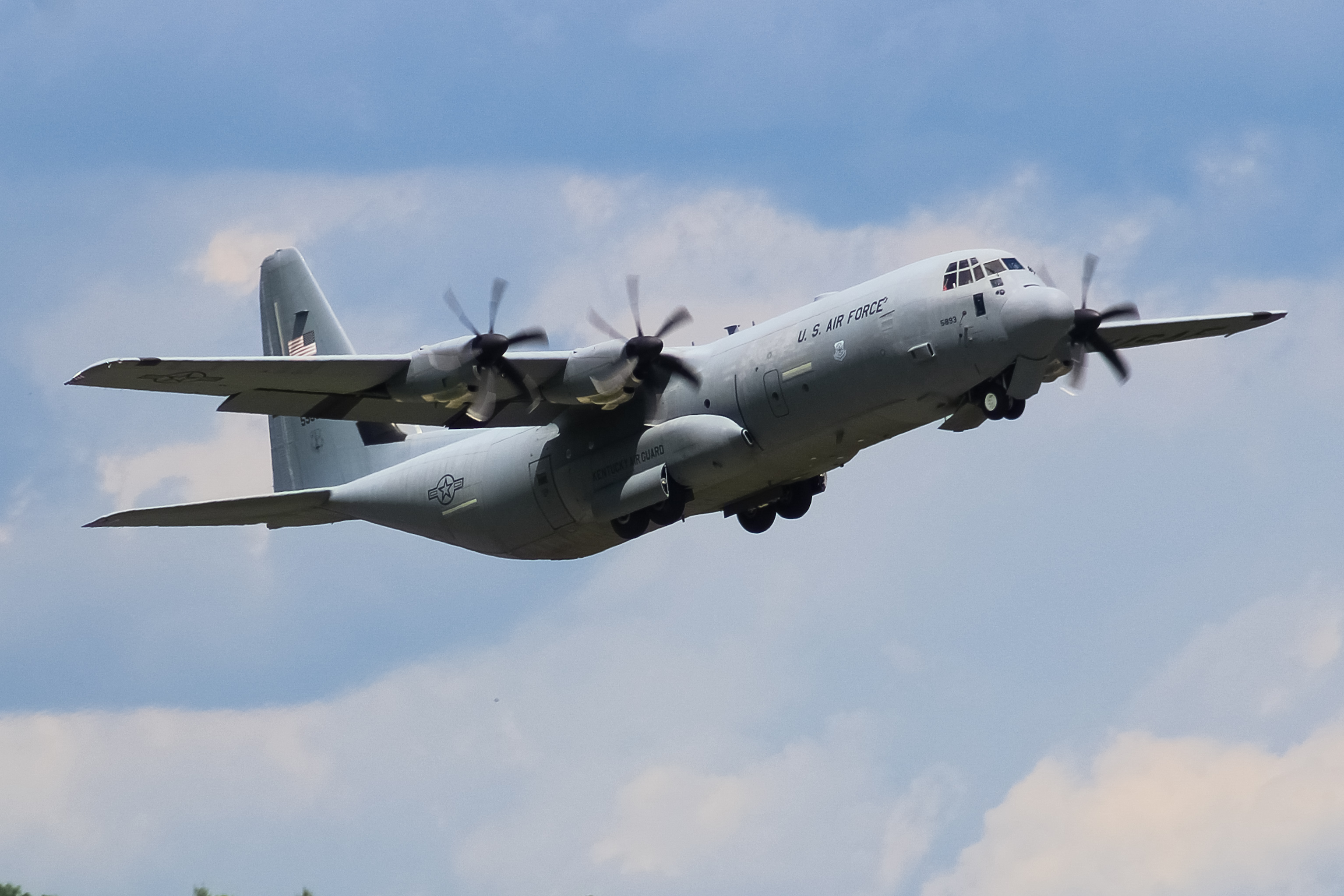 Full size: USAF - United States Air Force Lockheed C-130J Hercules 15-5893 at Cincinnati Municipal Airport/Lunken Field