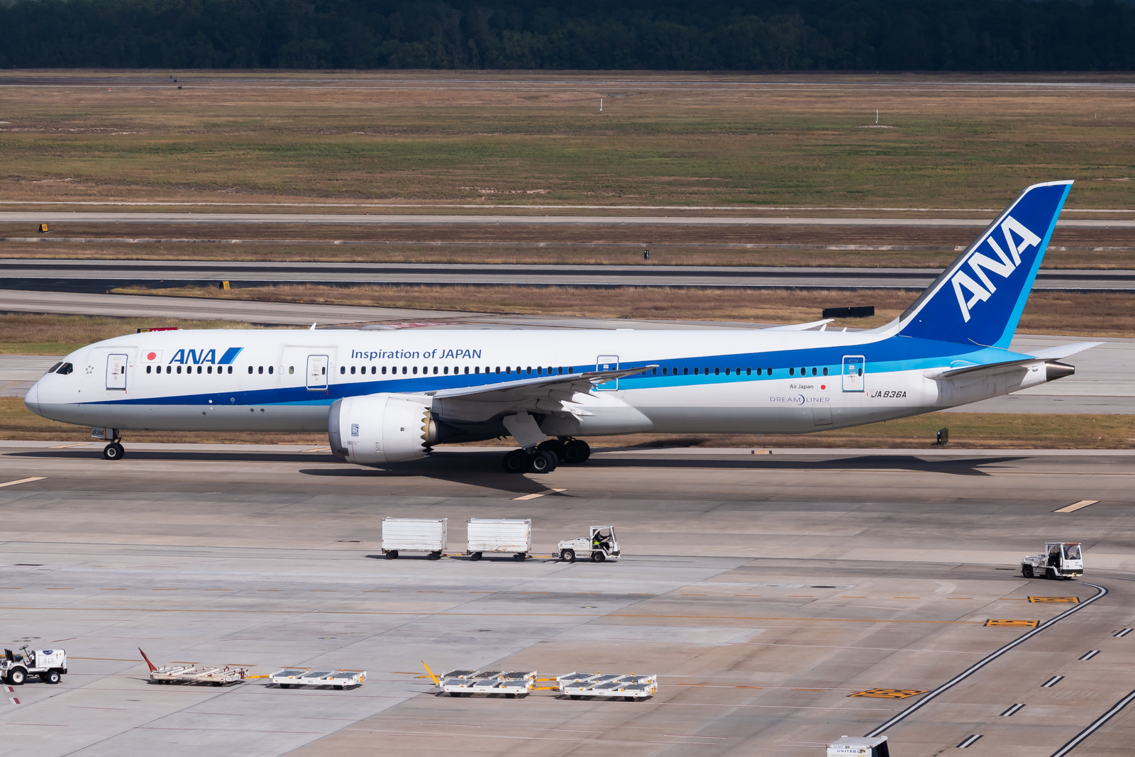Full size: All Nippon Airways Boeing 787-9 JA836A at Houston-George Bush Intercontinental Airport