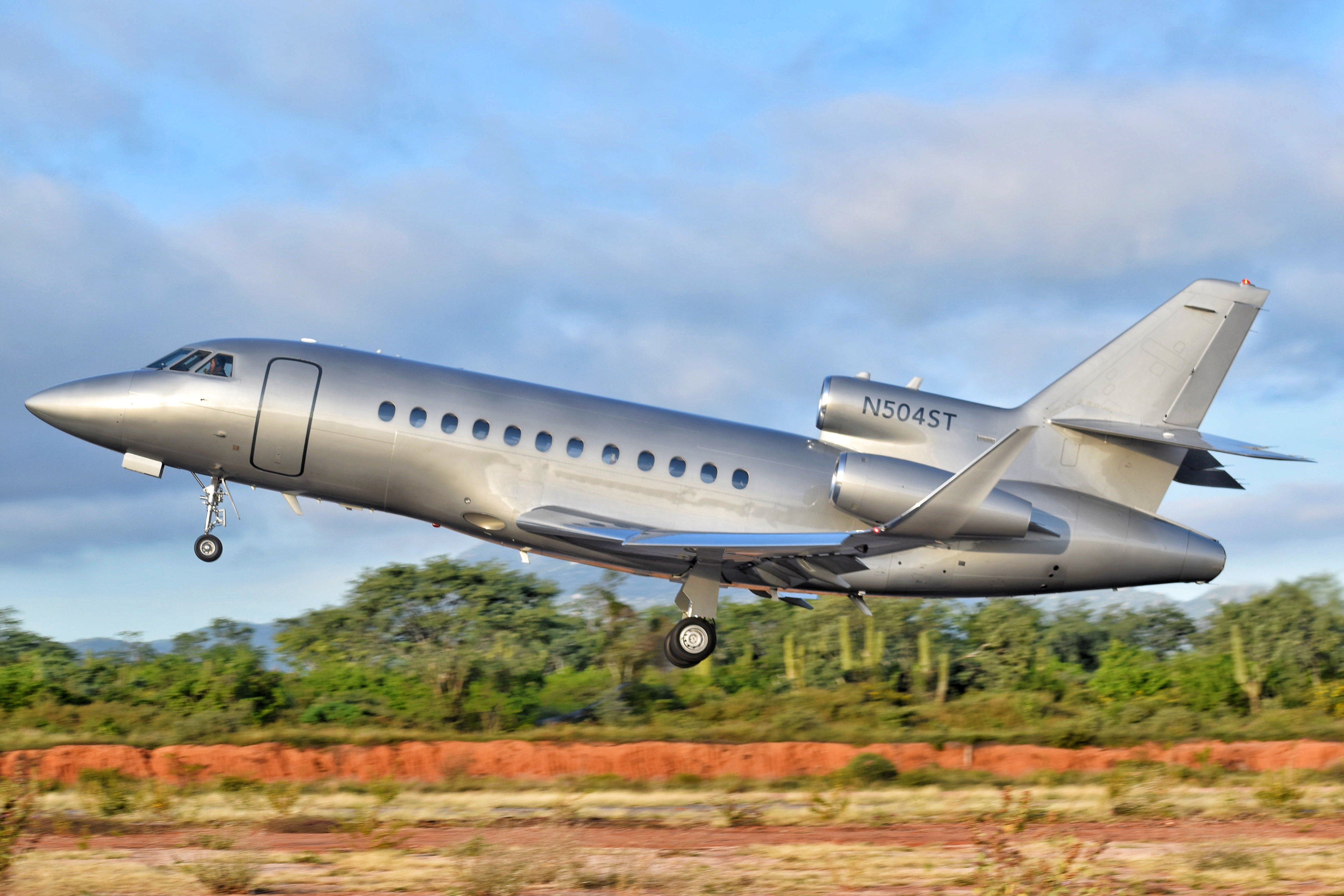 Full size: PRIVATE Dassault Falcon 900EX N504ST at Aeropuerto de Cabo San Lucas Internacional