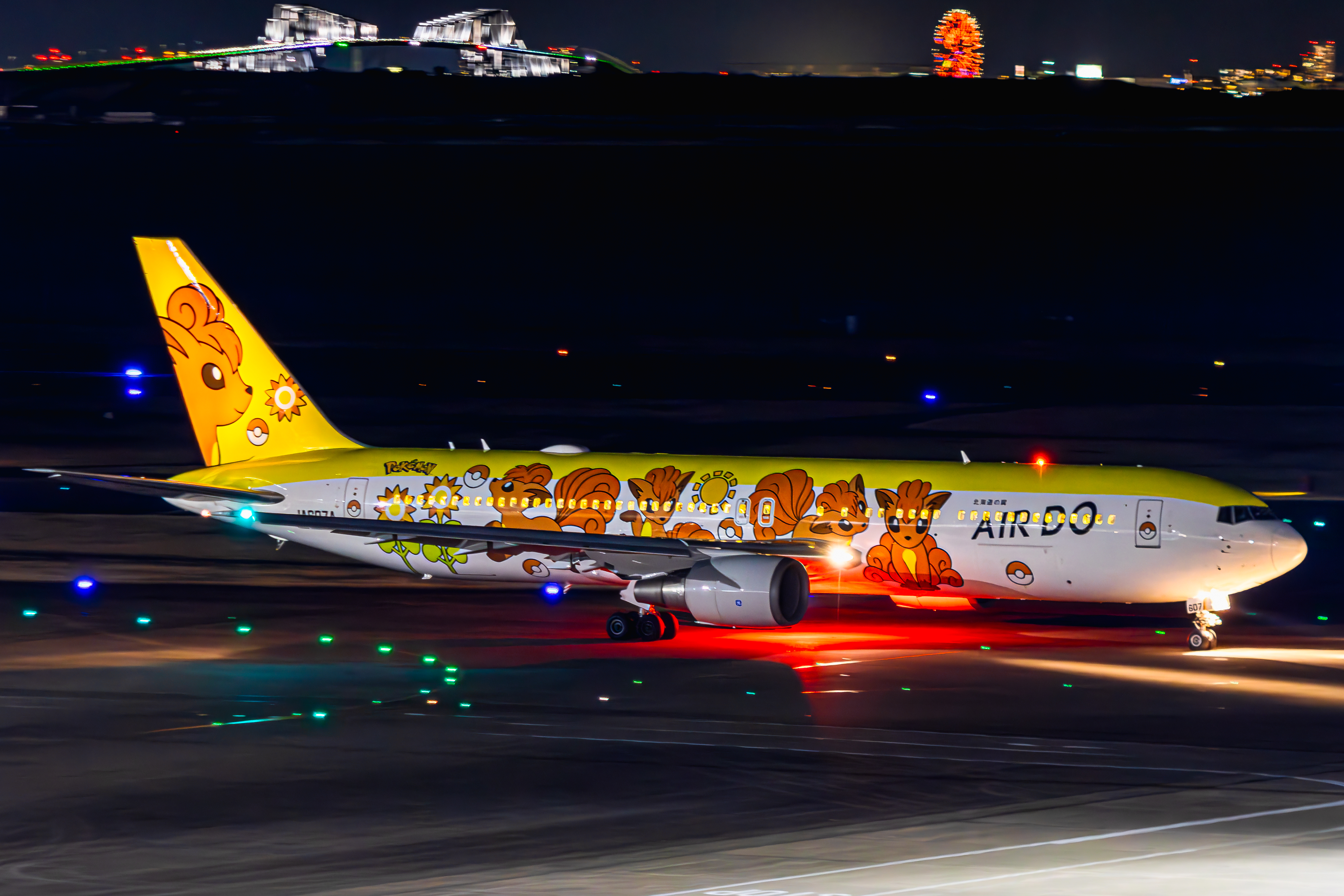 Full size: Air Do Boeing 767-300ER JA607A at Tokyo-Haneda Airport