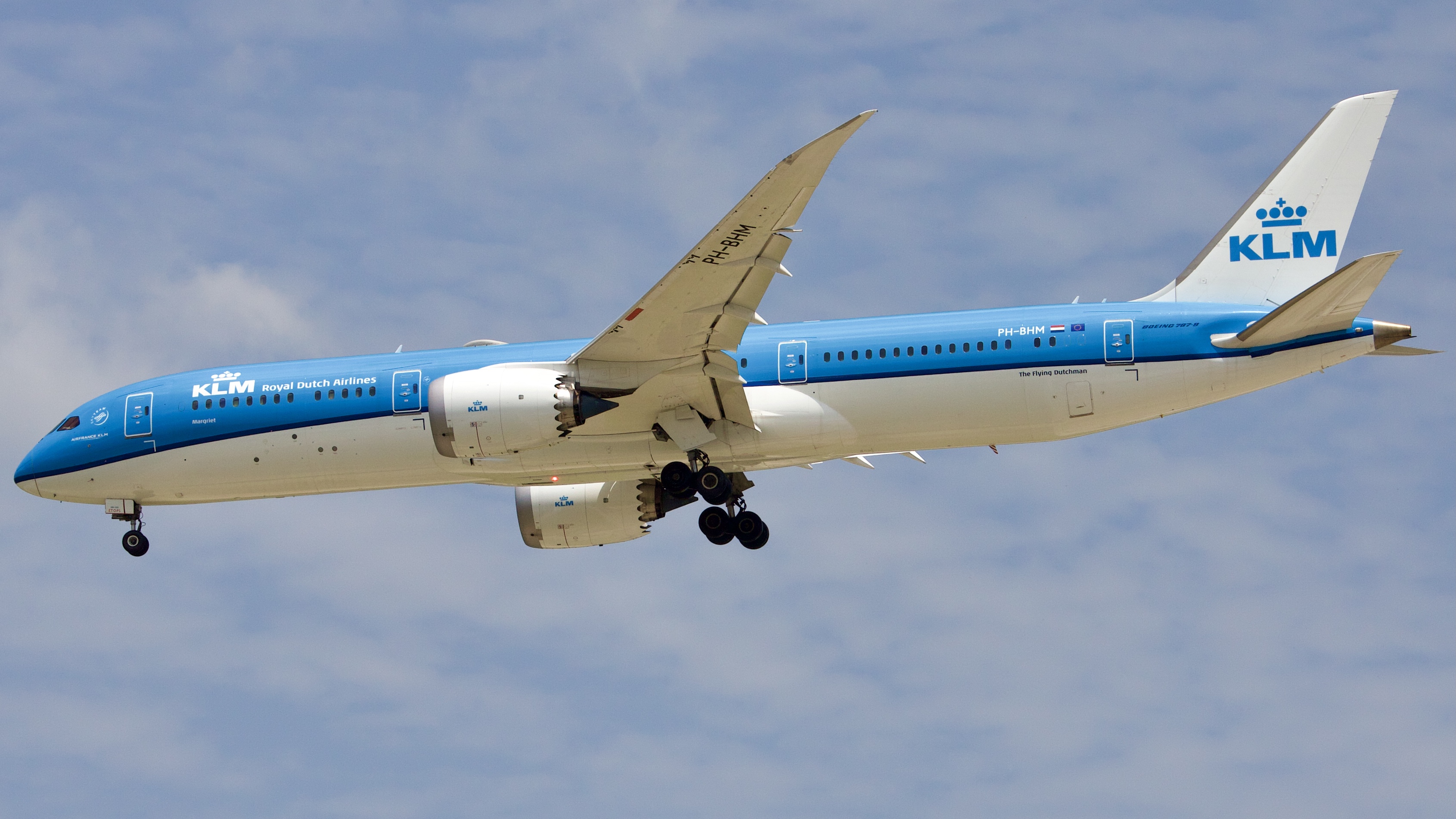 Full size: KLM Boeing 787-9 PH-BHM at Houston-George Bush Intercontinental Airport