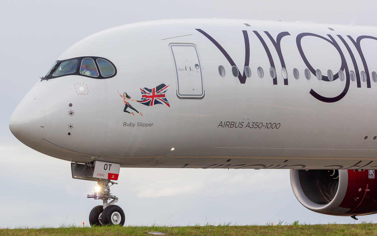 Full size: Virgin Atlantic Airbus A350-1000 G-VDOT at Orlando International Airport