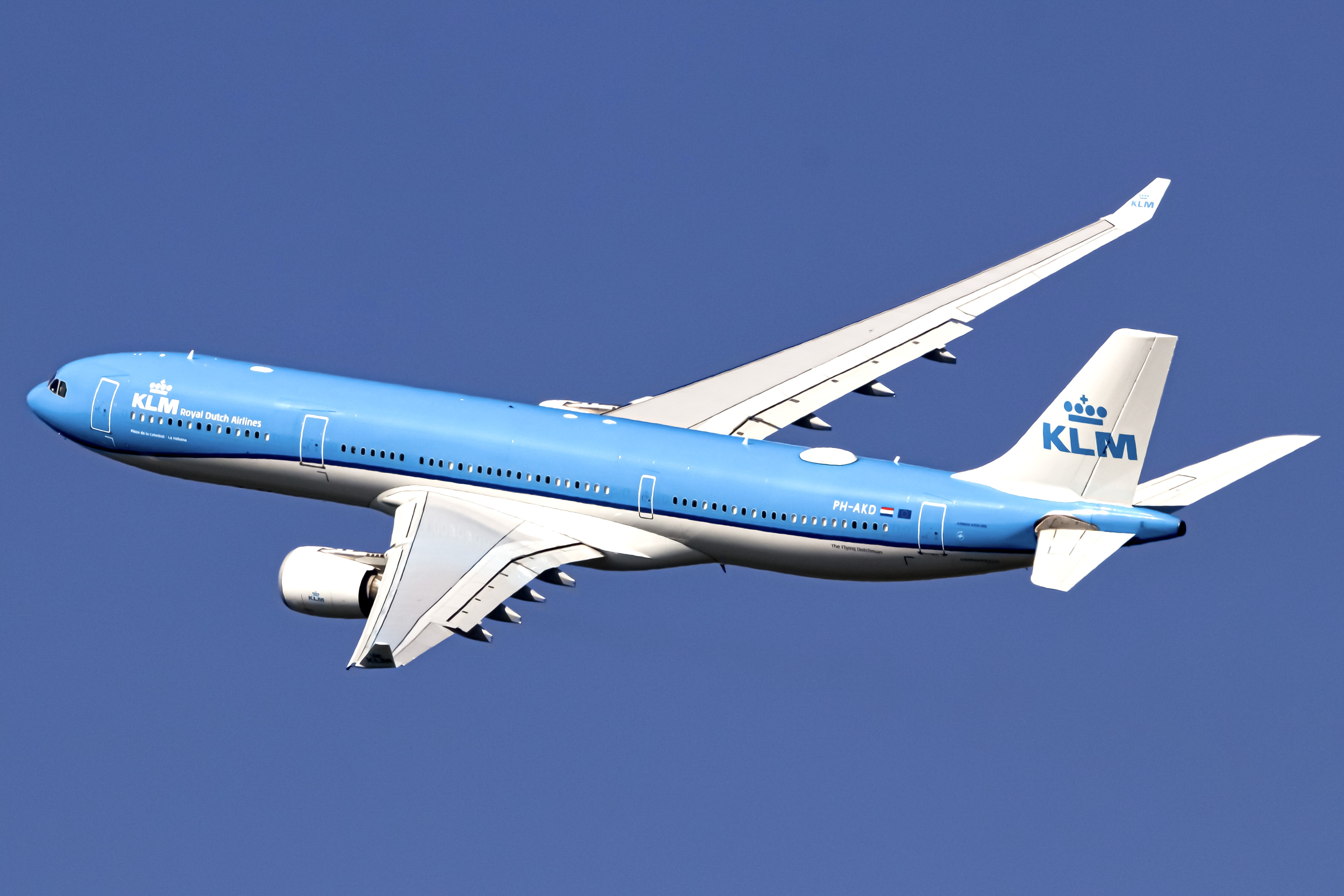 Full size: KLM Airbus A330-300 PH-AKD at Houston-George Bush Intercontinental Airport