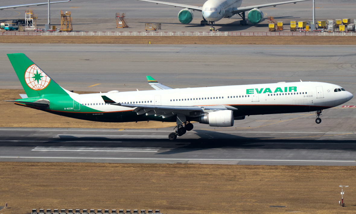 Full size: EVA Air Airbus A330-300 B-16338 at Hong Kong International Airport