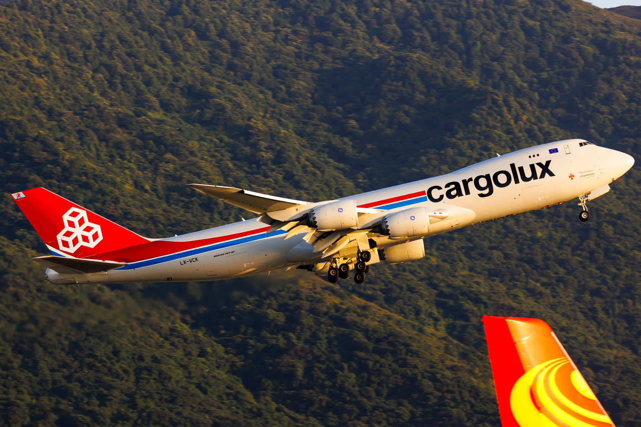 Full size: CargoLux Boeing 747-8F LX-VCK at Hong Kong International Airport