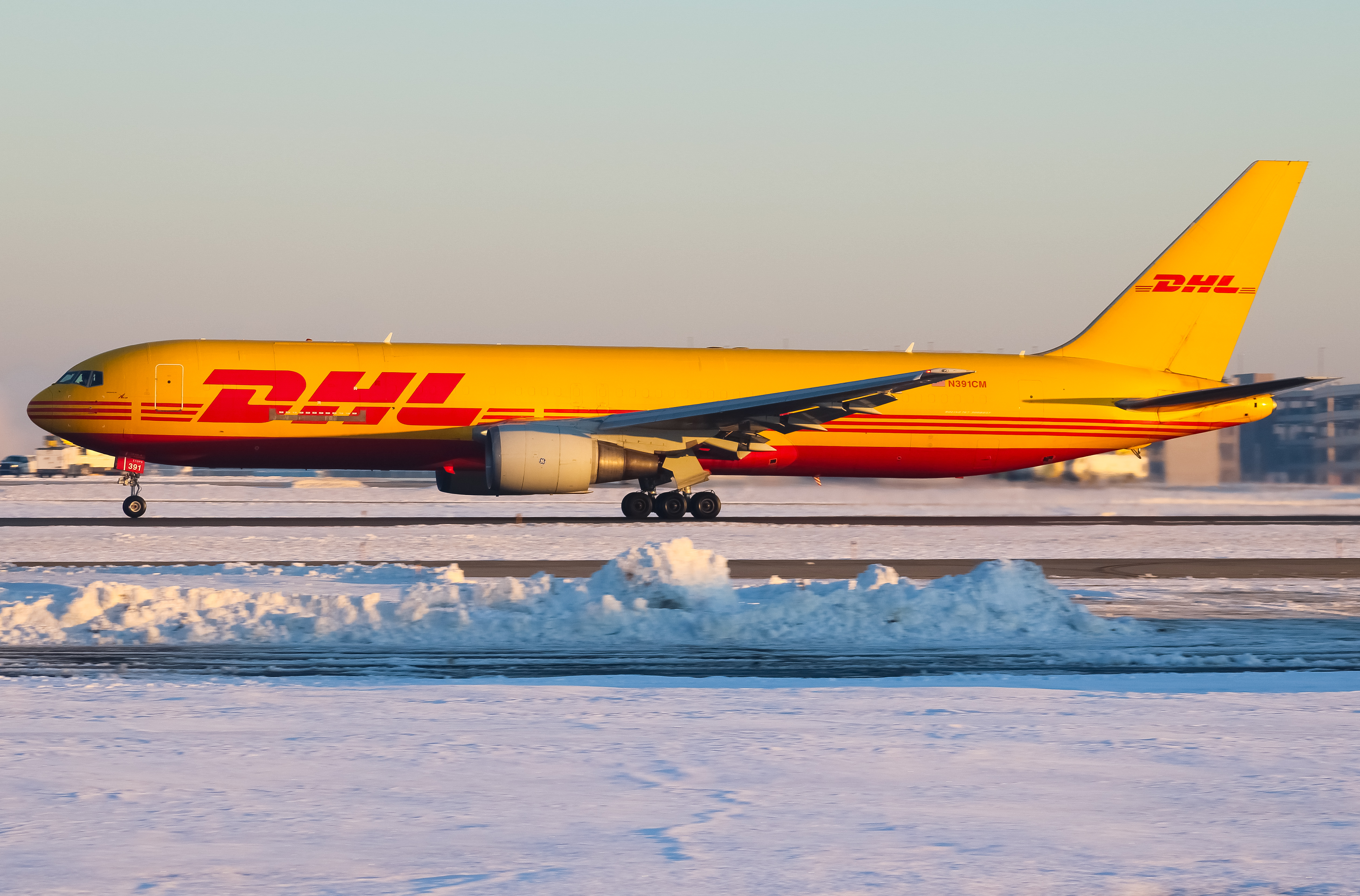 Full size: DHL Boeing 767-300F N391CM at Cincinnati/Northern Kentucky International Airport