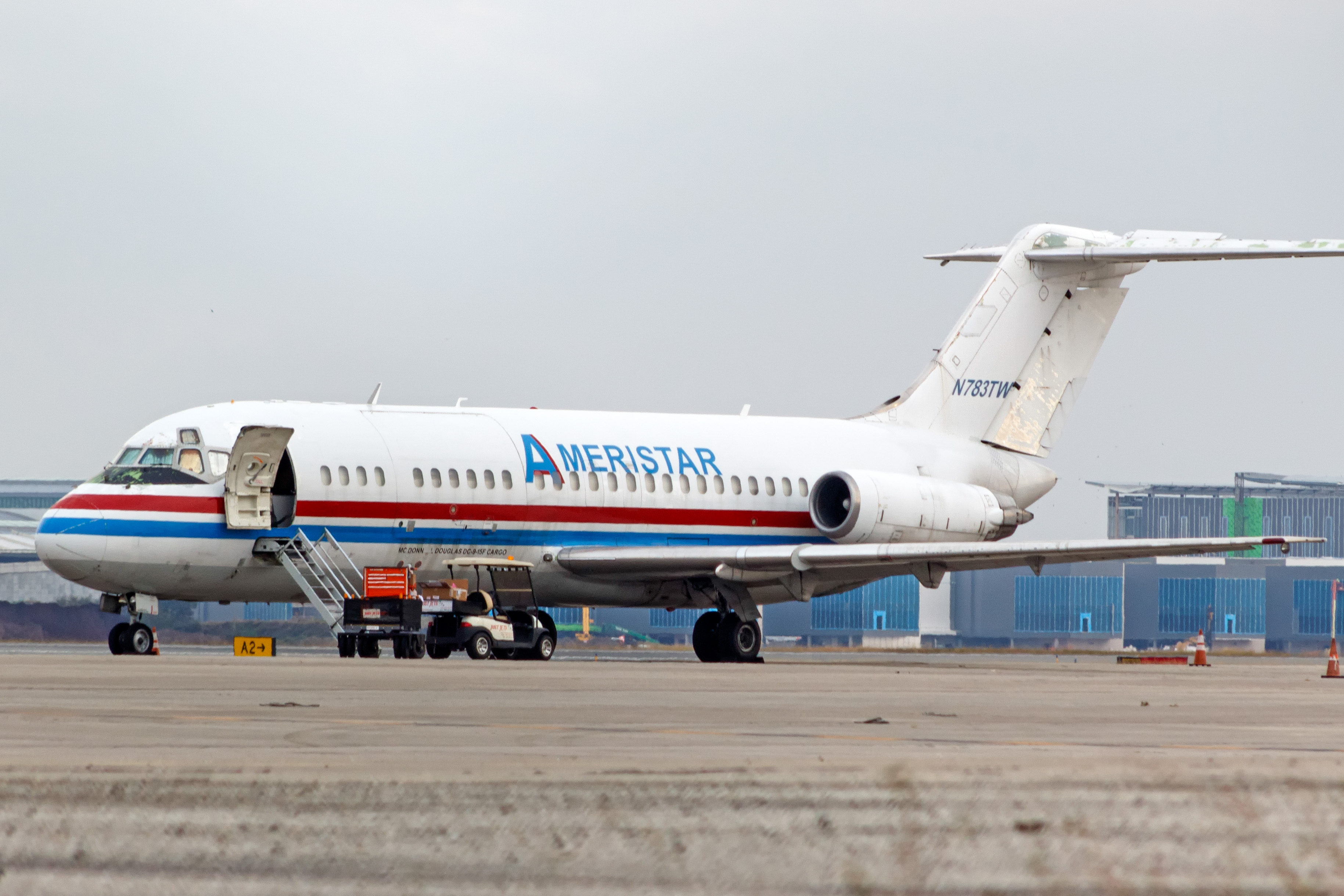 Full size: Ameristar Jet Charter McDonnell Douglas DC-9 N783TW at Orlando International Airport