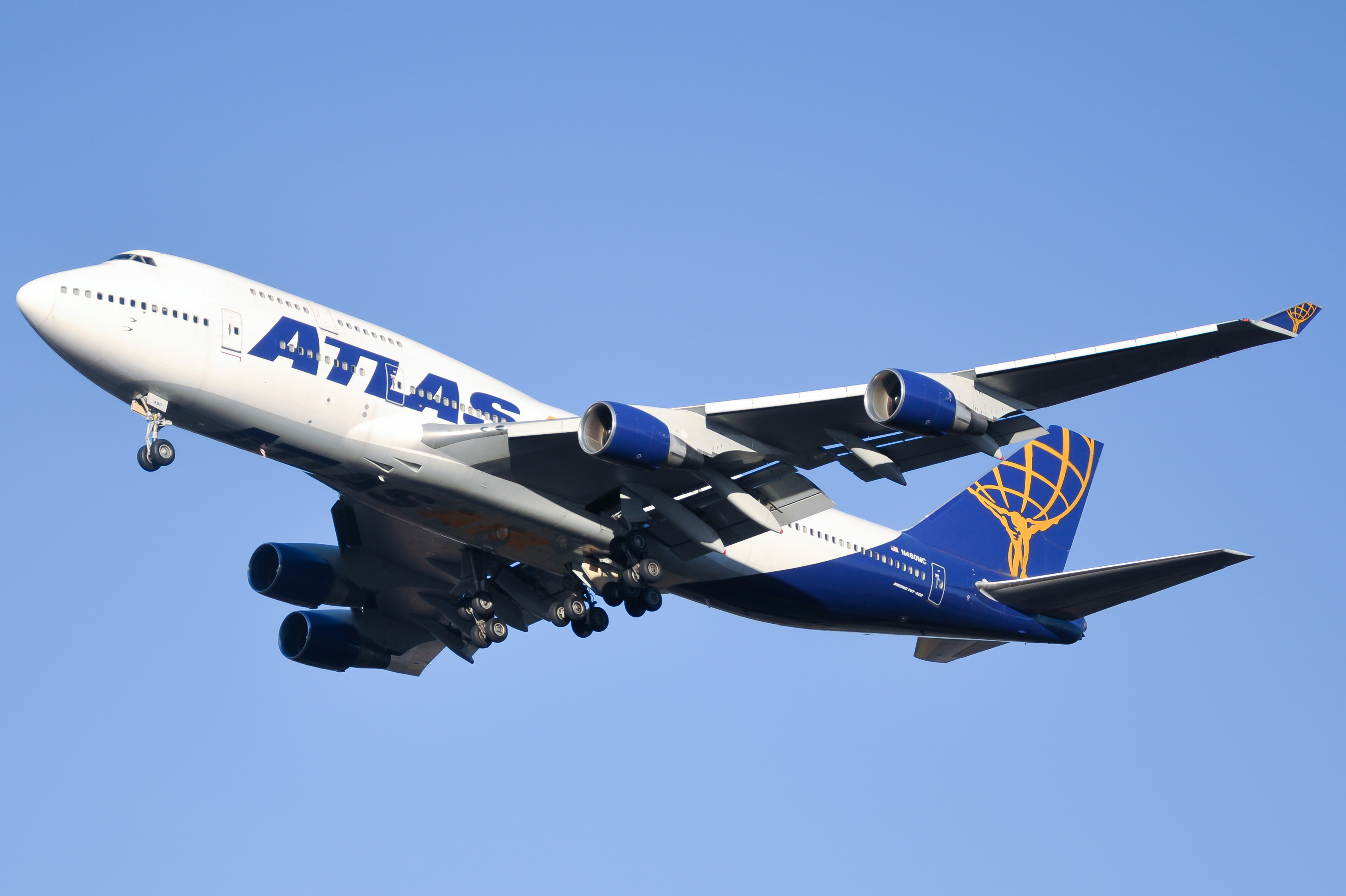 Full size: Atlas Air Boeing 747-400 N480MC at Pittsburgh International Airport
