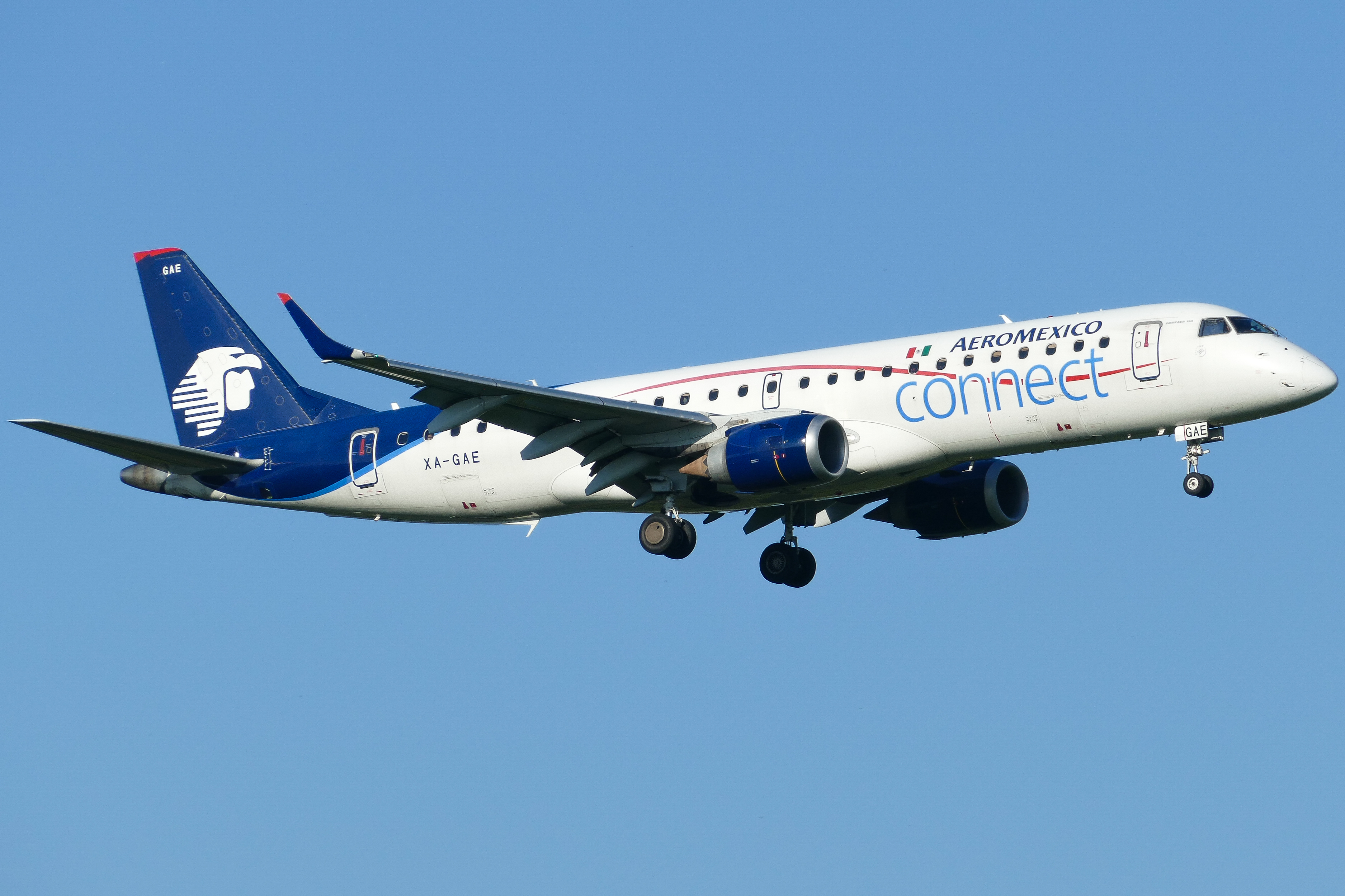 Full size: Aeromexico Connect Embraer E190 XA-GAE at Austin-Bergstrom International Airport