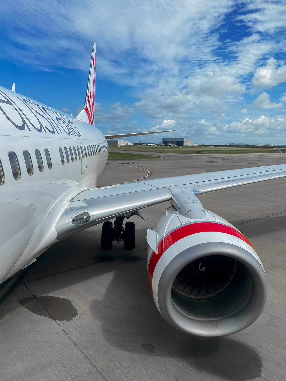 Full size: Virgin Australia Boeing 737-700 VH-VBZ at Brisbane Airport