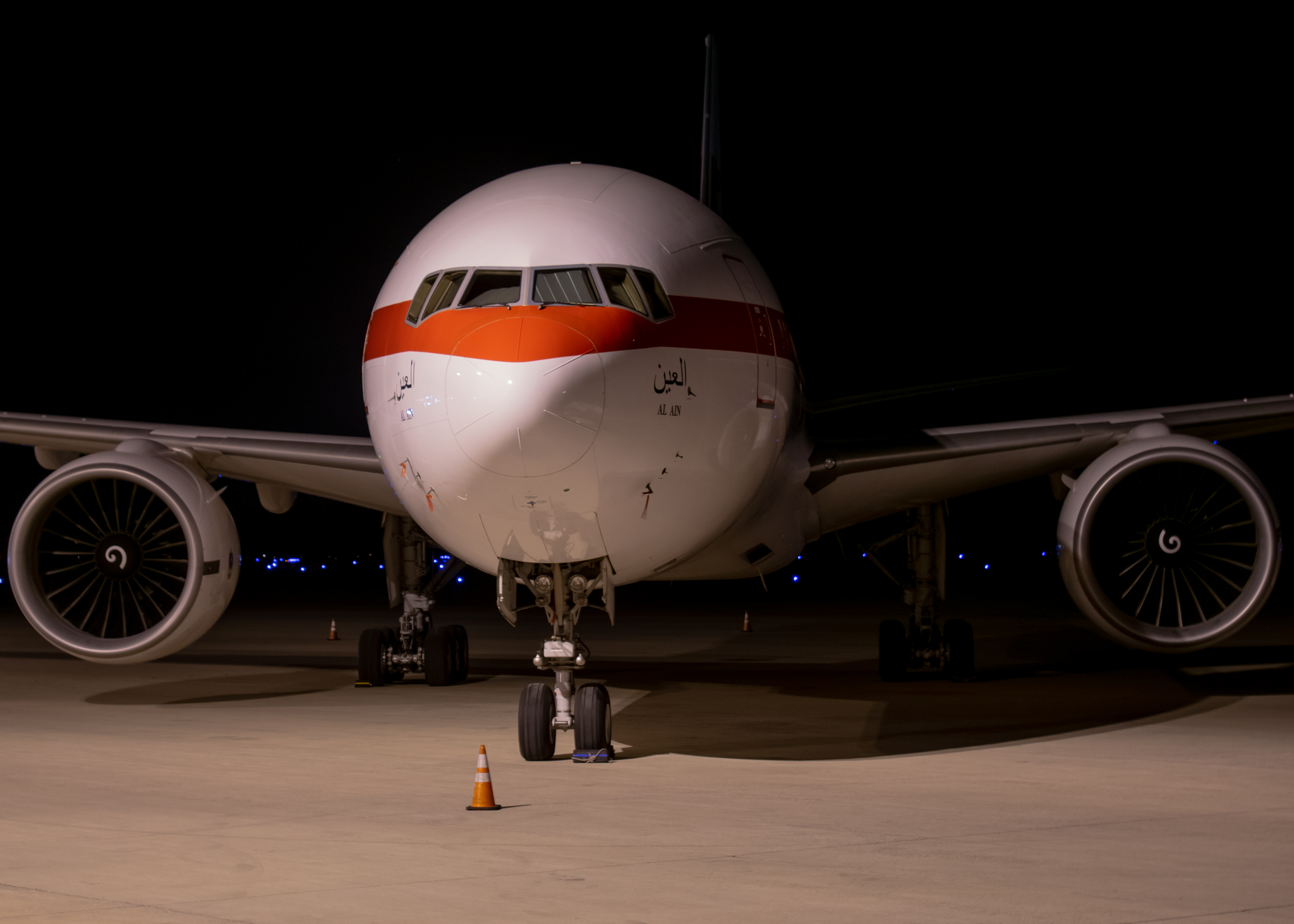Full size: UAE Government Boeing 777-200ER A6-ALN at Washington Dulles International Airport