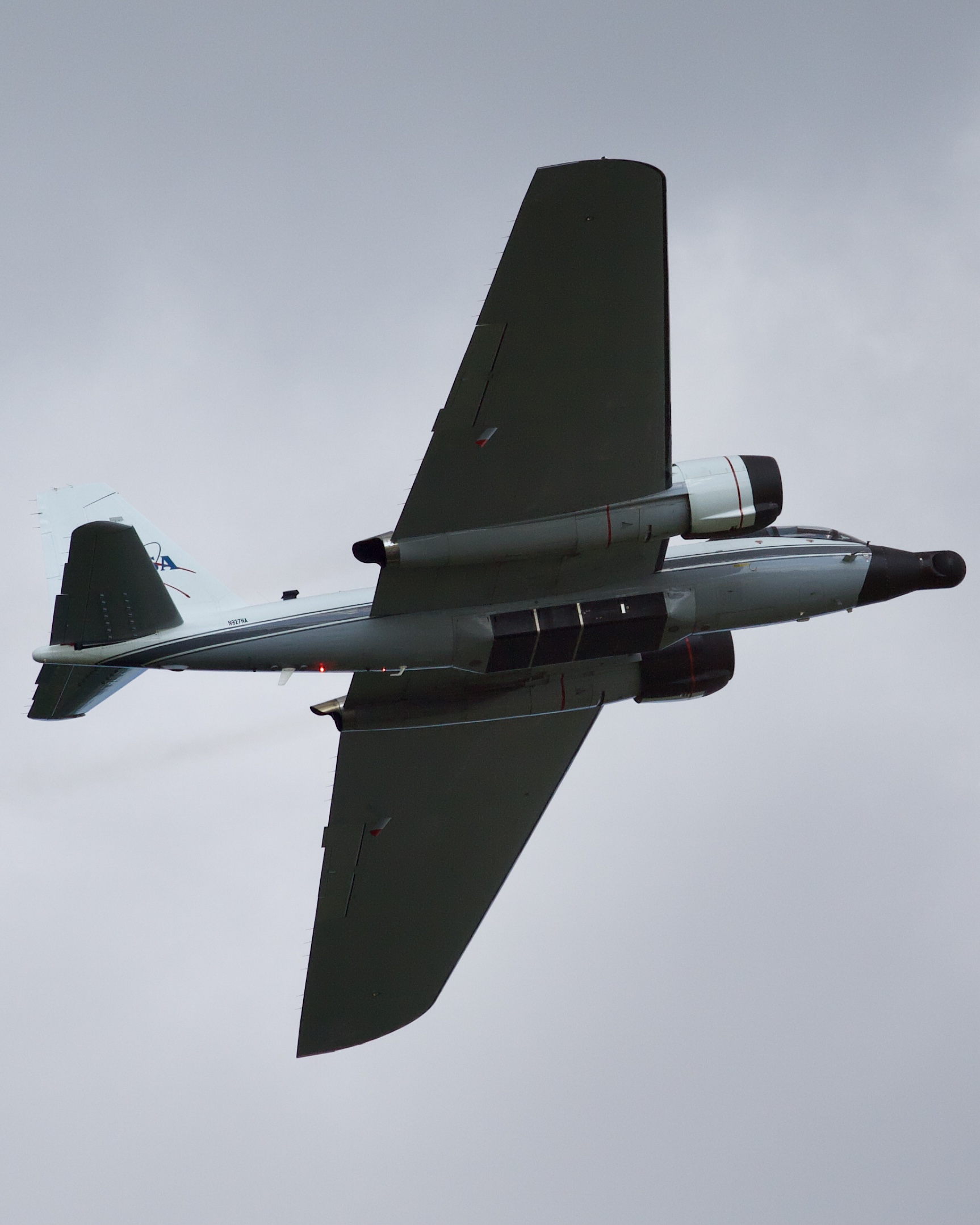Full size: NASA Martin WB-57 Canberra N927NA at Ellington Airport