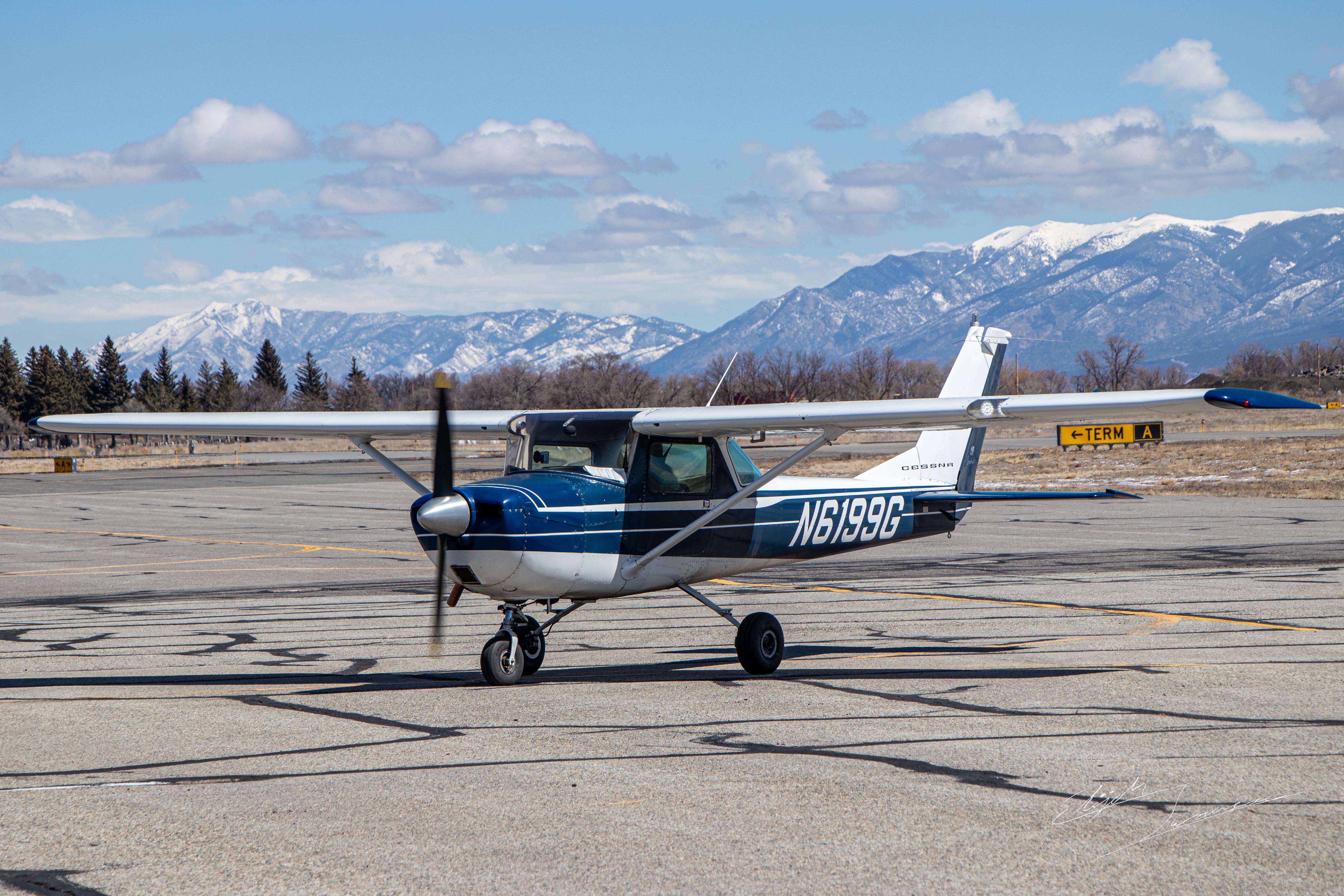 Full size: PRIVATE Cessna 150K N6199G at Alamosa San Luis Valley Regional Airport