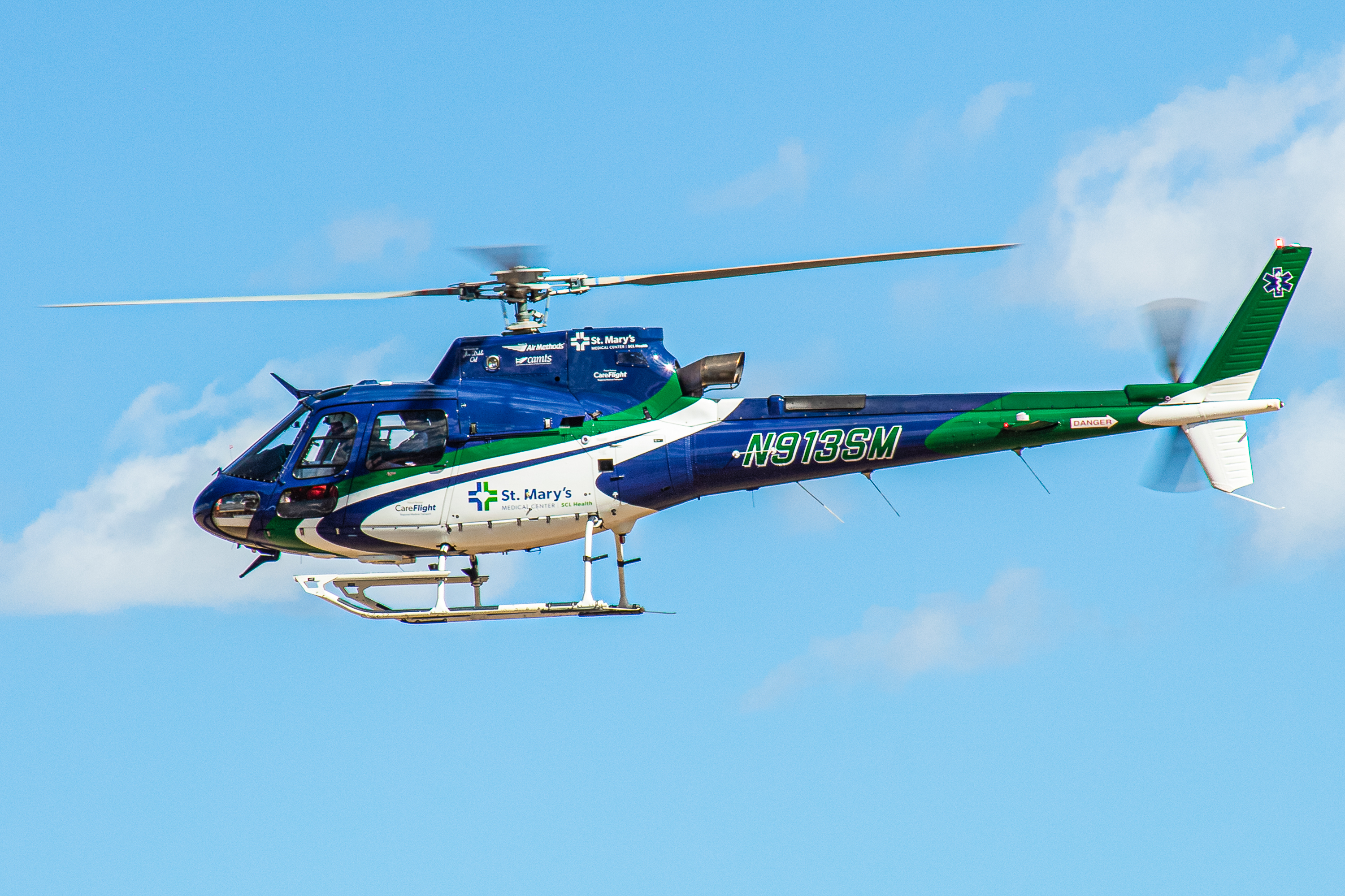 Full size: CareFlight Eurocopter AS350 N913SM at Rifle Garfield County Airport
