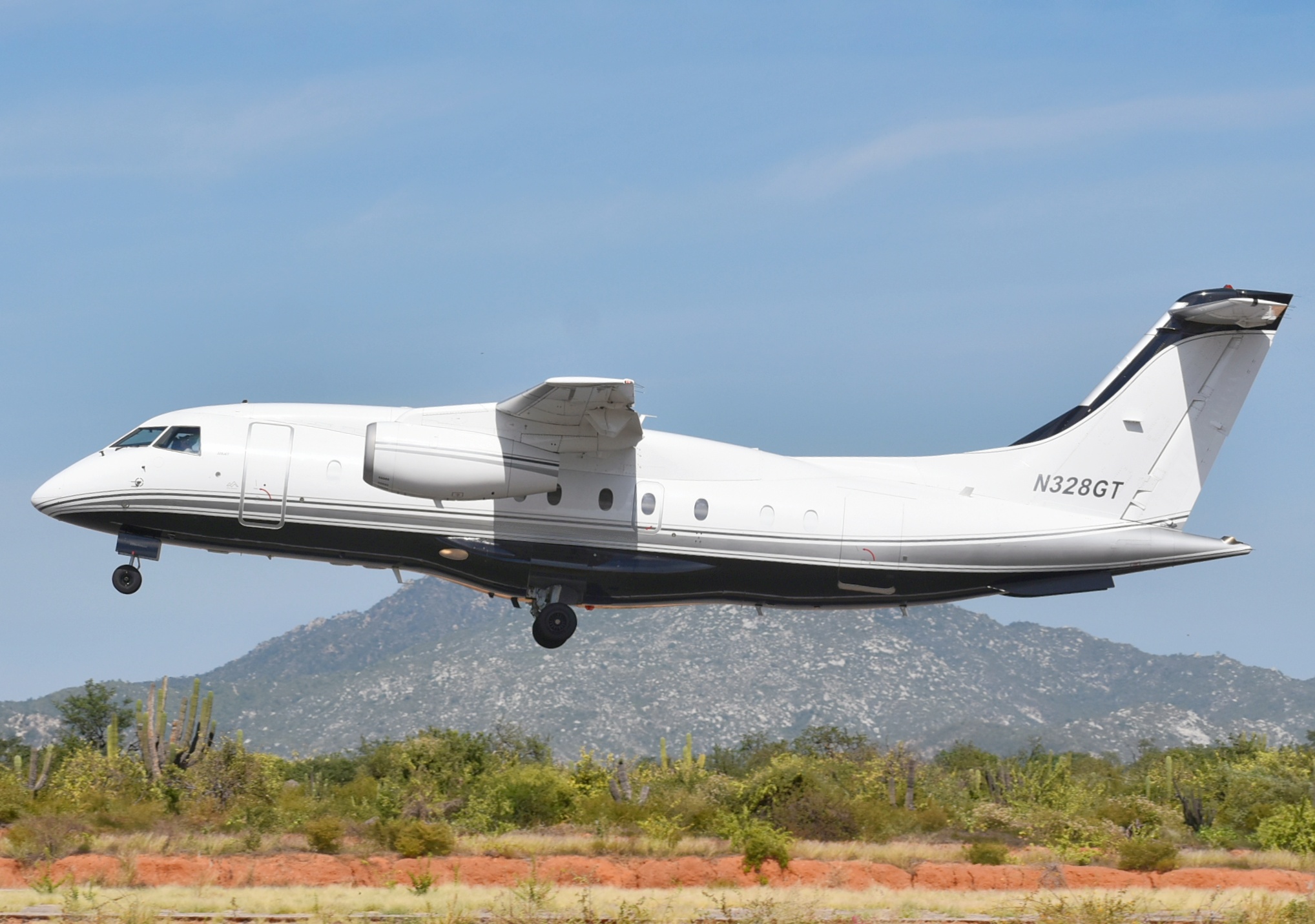 Full size: PRIVATE Dornier Do-328-300 N328GT at Aeropuerto de Cabo San Lucas Internacional
