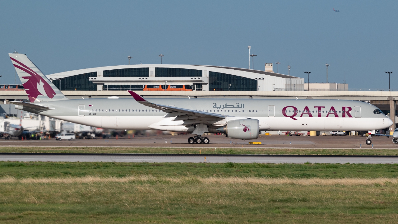 Full size: Qatar Airways Airbus A350-1000 A7-ANP at Dallas-Fort Worth International Airport