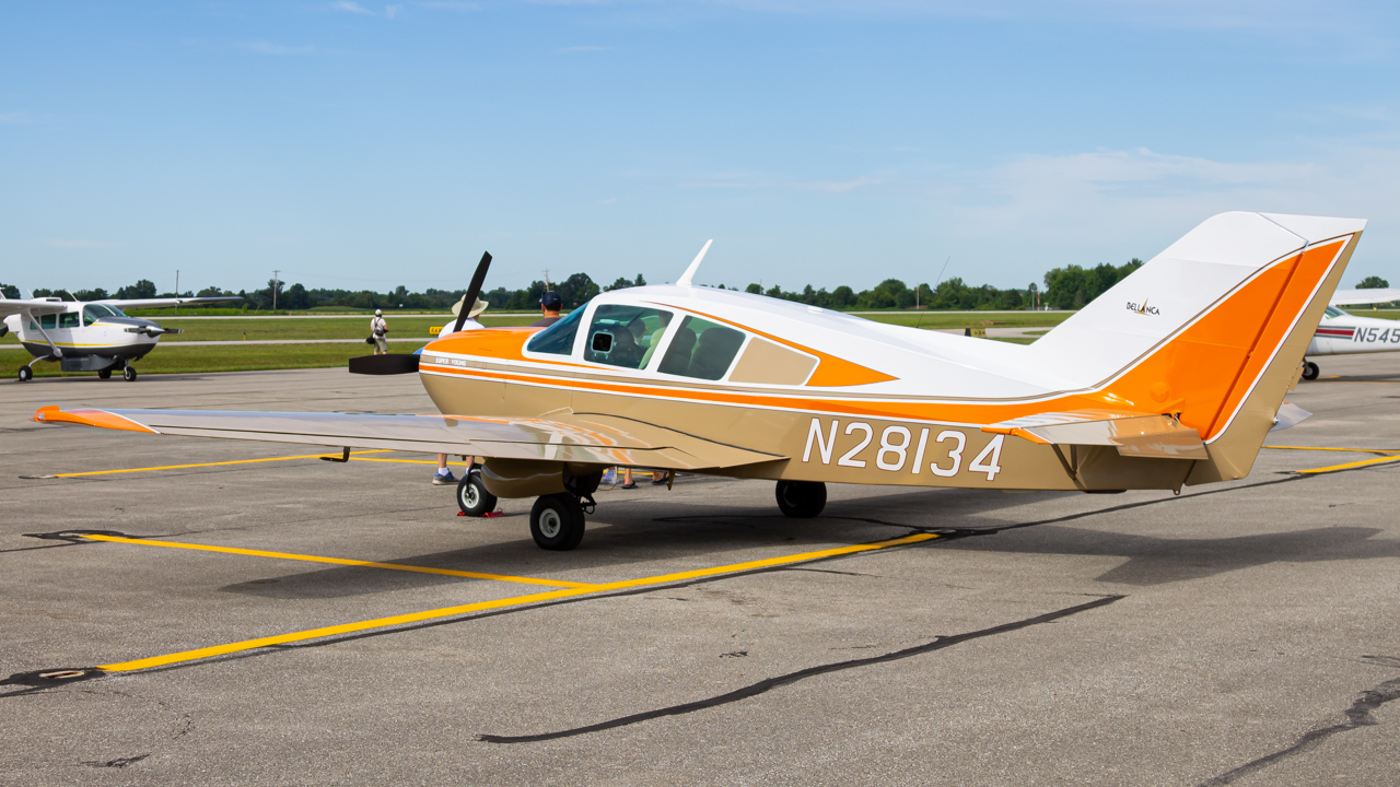 Full size: PRIVATE Bellanca 17-30A N28134 at Delaware Municipal Airport