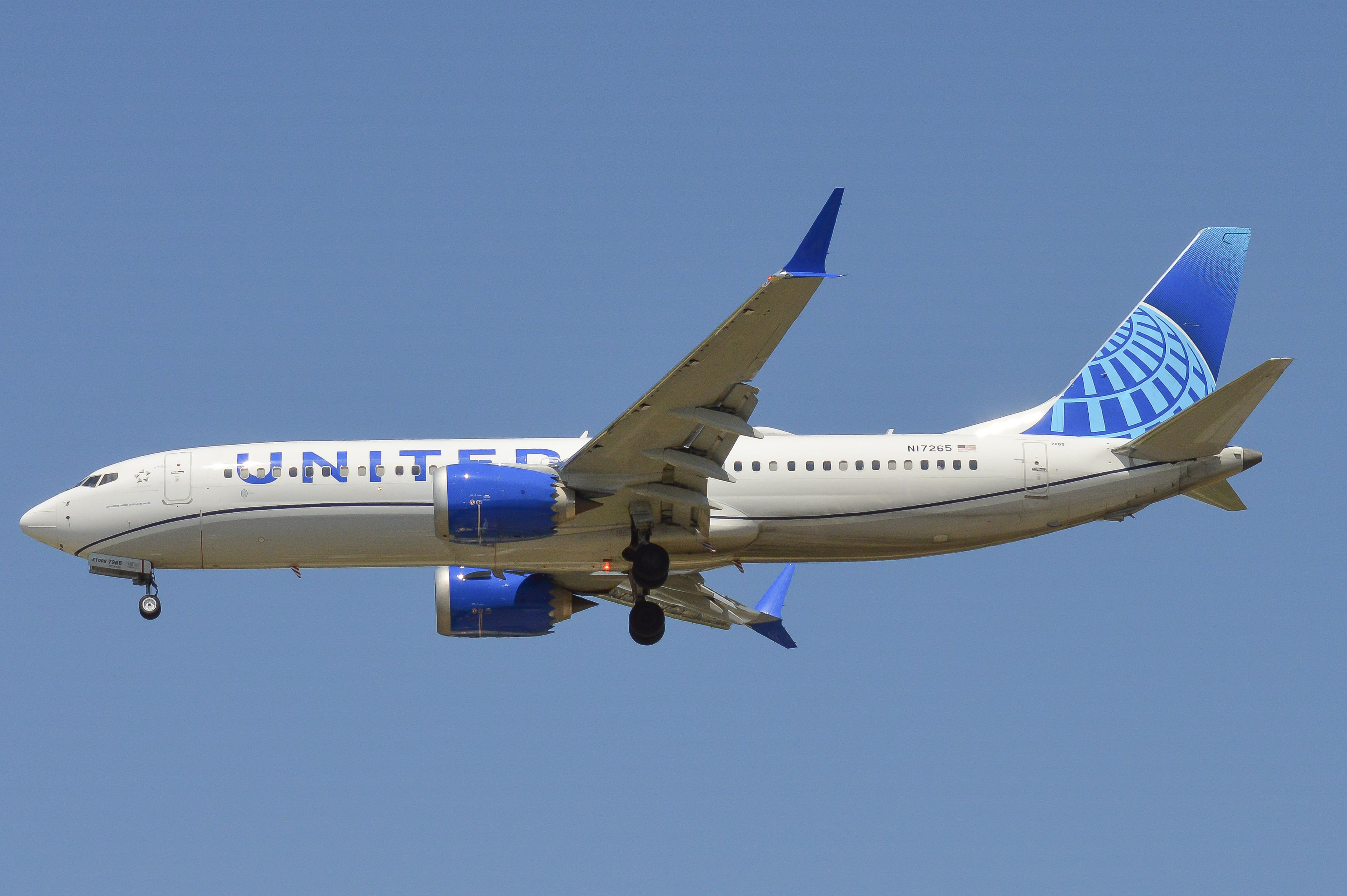 Full size: United Airlines Boeing 737 MAX 8 N17265 at Baltimore/Washington International Thurgood Marshall Airport