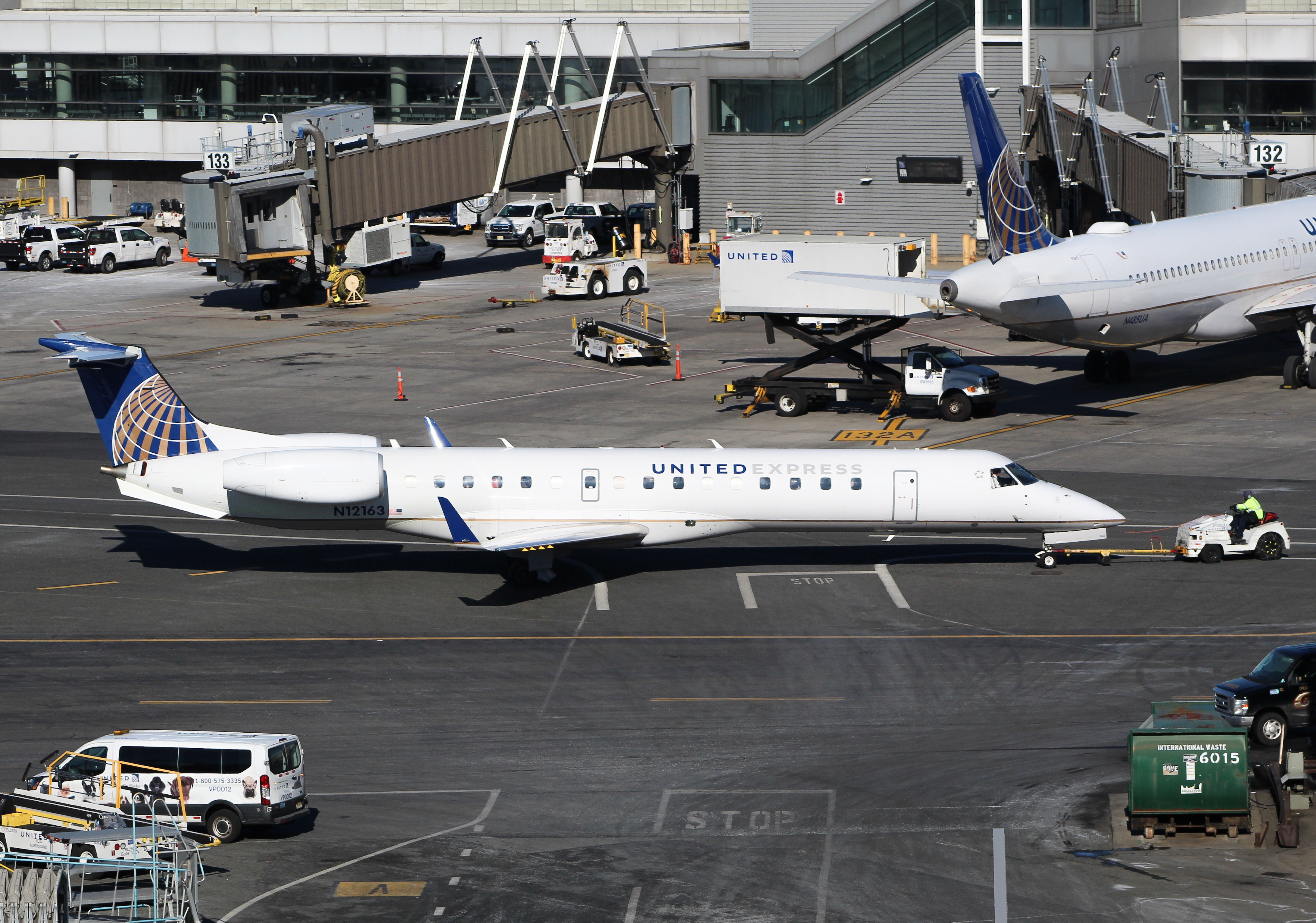 Full size: United Express Embraer ERJ145 N12163 at Newark Liberty International Airport