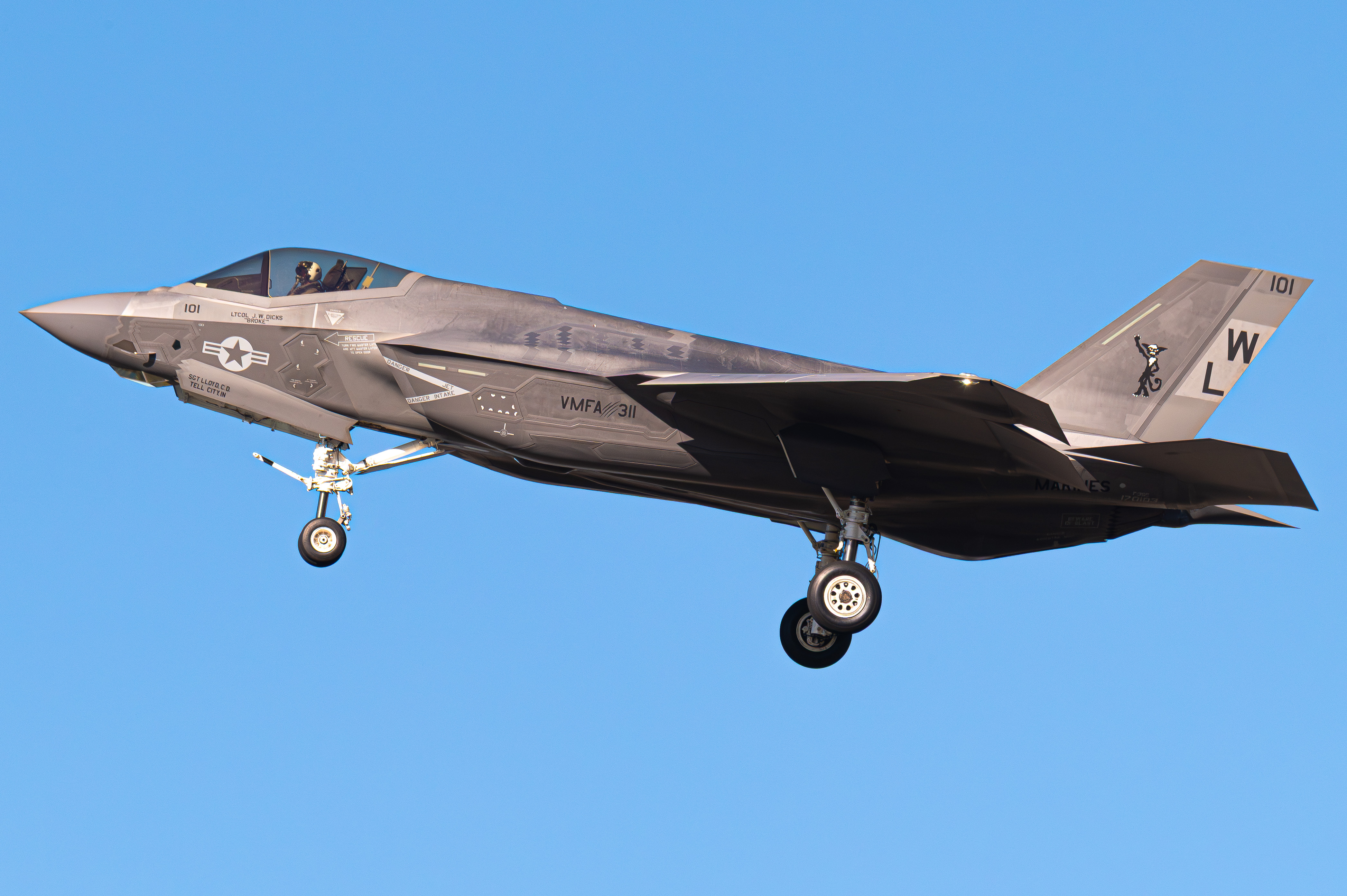 Full size: USMC - United States Marine Corp Lockheed Martin F-35 Lightning II 170103  at Miramar MCAS (Joe Foss Field) Airport