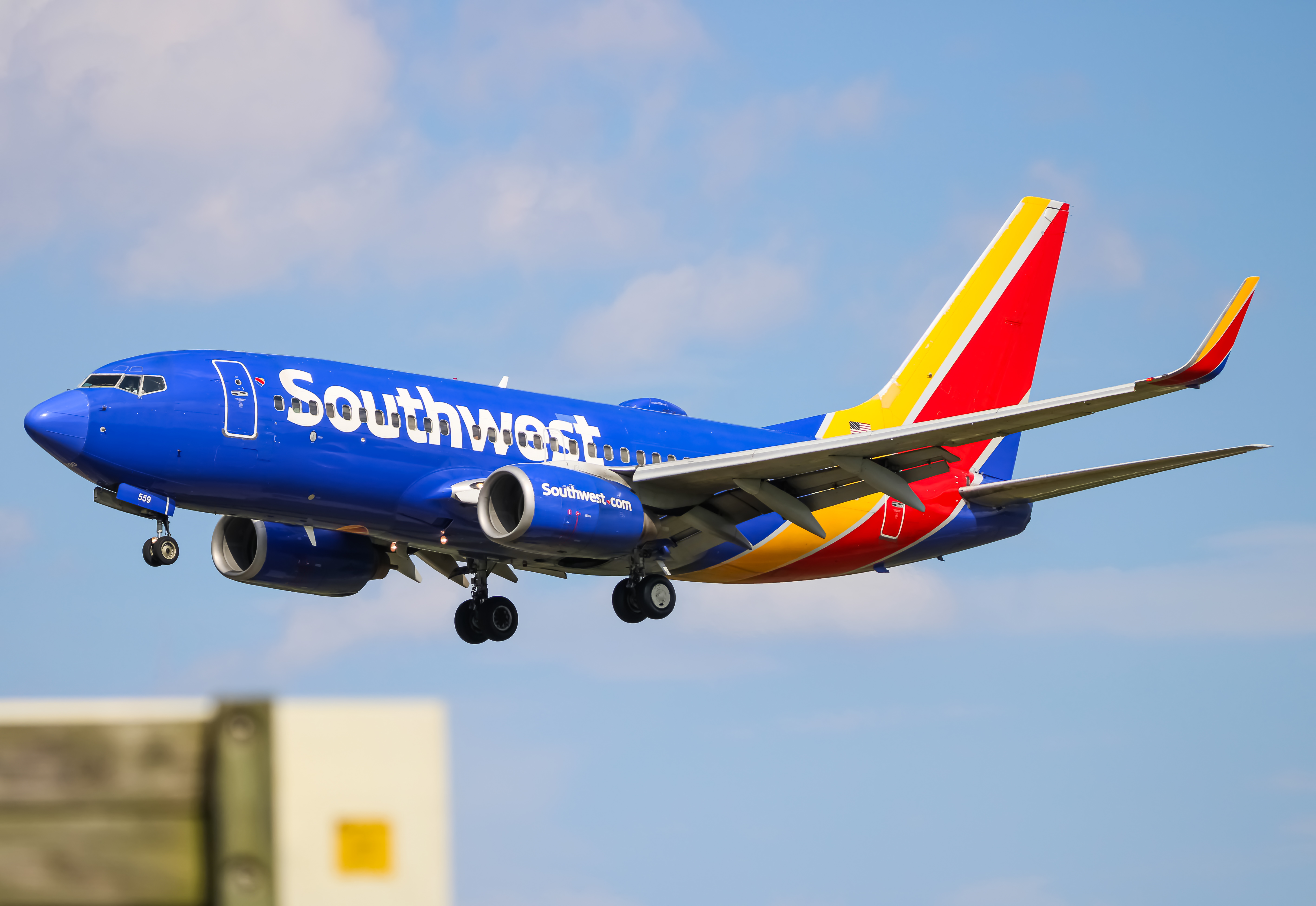 Full size: Southwest Boeing 737-700 N559WN at Baltimore/Washington International Thurgood Marshall Airport