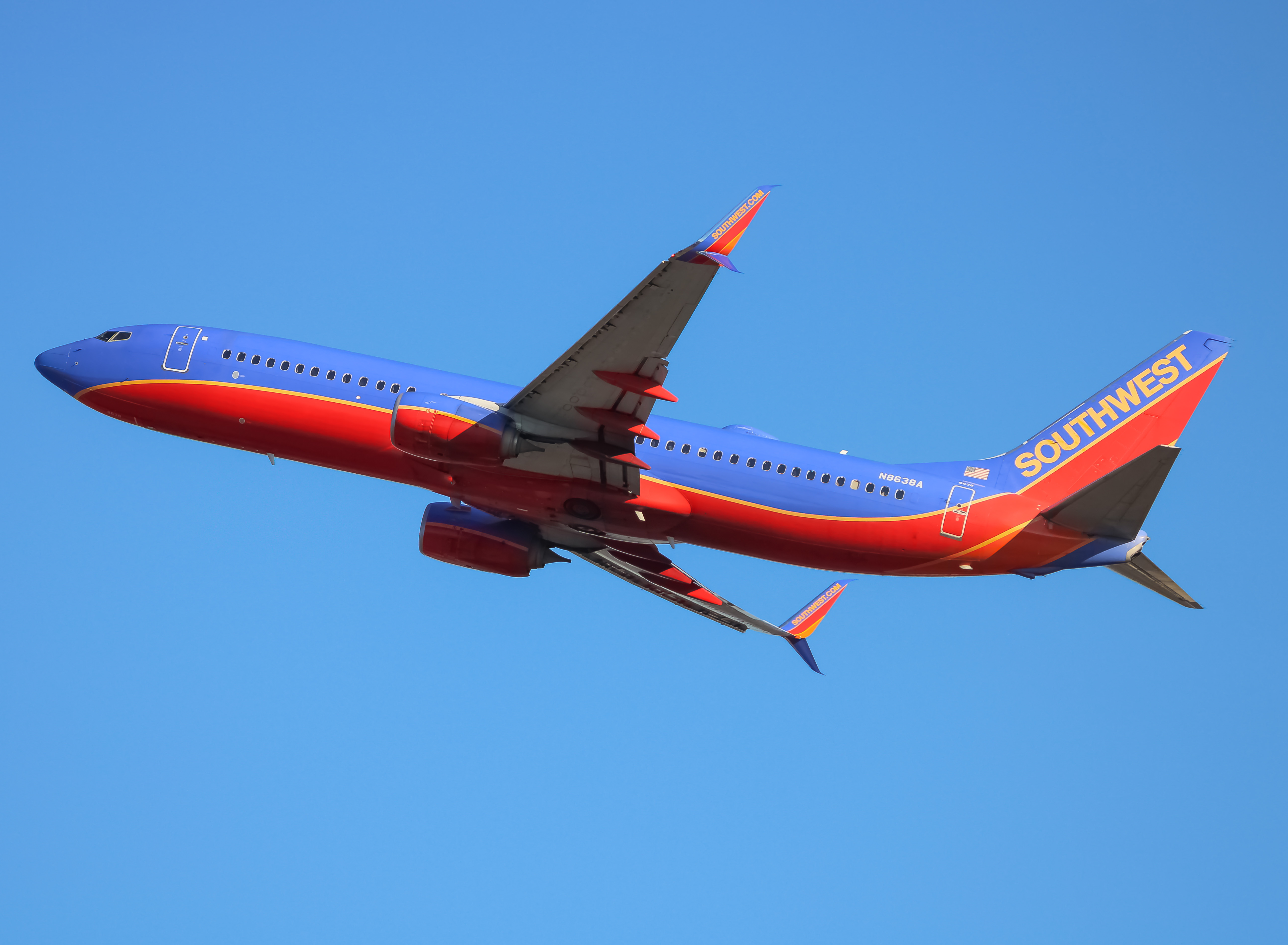 Full size: Southwest Airlines Boeing 737-800 N8638A at Baltimore/Washington International Thurgood Marshall Airport
