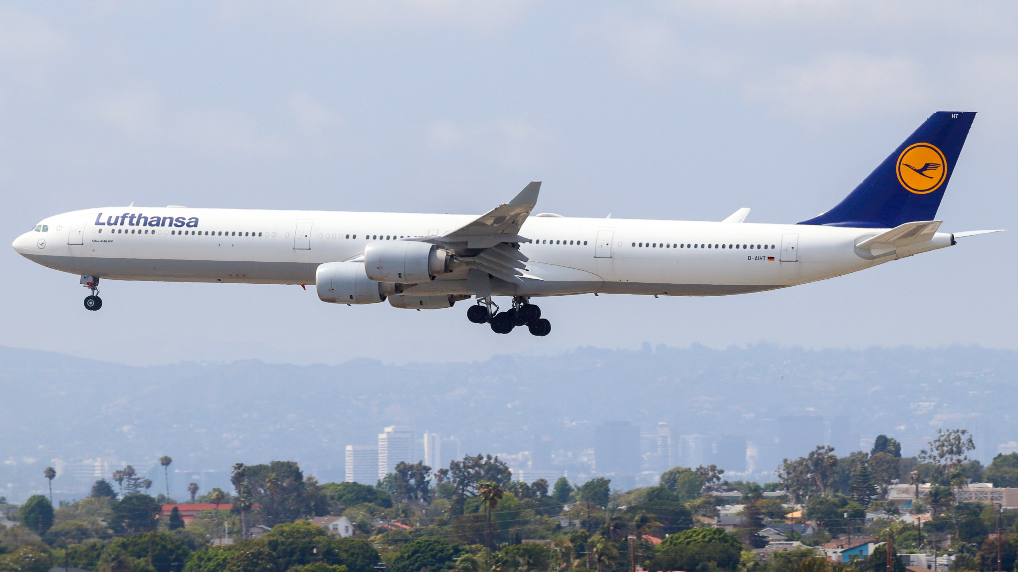 Full size: Lufthansa Airbus A340-600 D-AIHT at Los Angeles International Airport