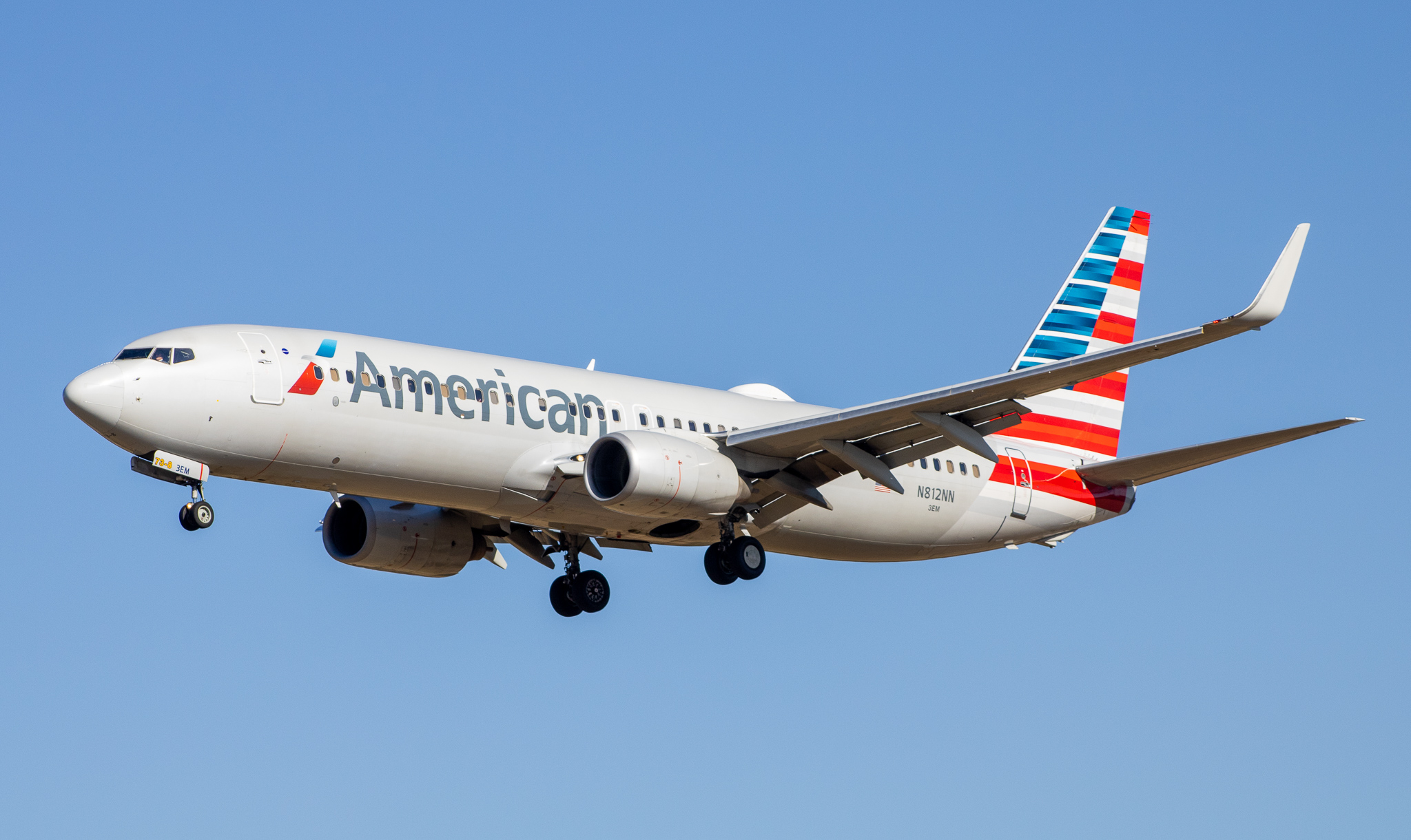 Full size: American Airlines Boeing 737-800 N812NN at Baltimore/Washington International Thurgood Marshall Airport