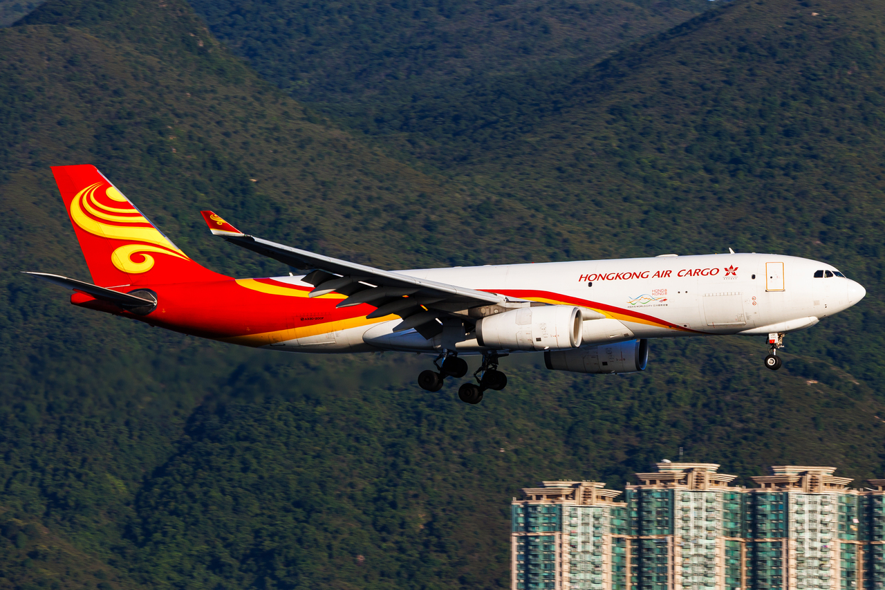 Full size: Hong Kong Air Cargo Airbus A330-200 B-LNX at Hong Kong International Airport