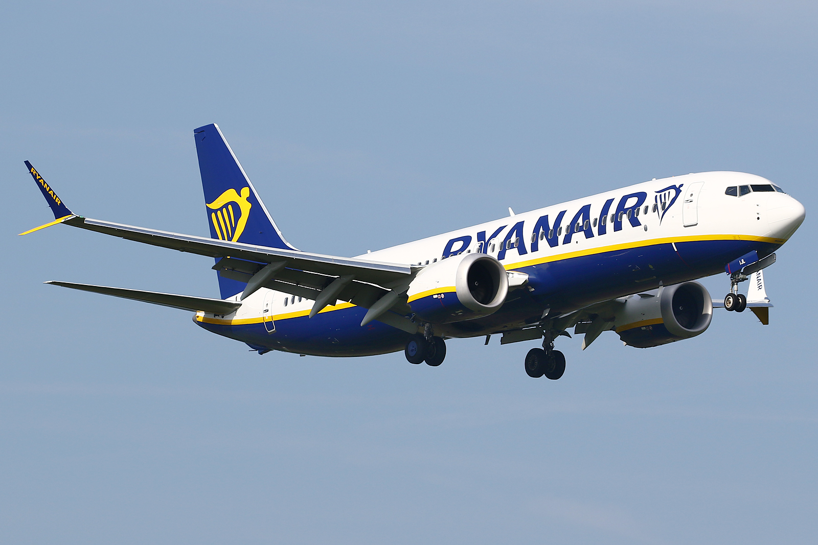 Full size: Ryanair Boeing 737-8-200 MAX EI-IJL at Eindhoven Airport