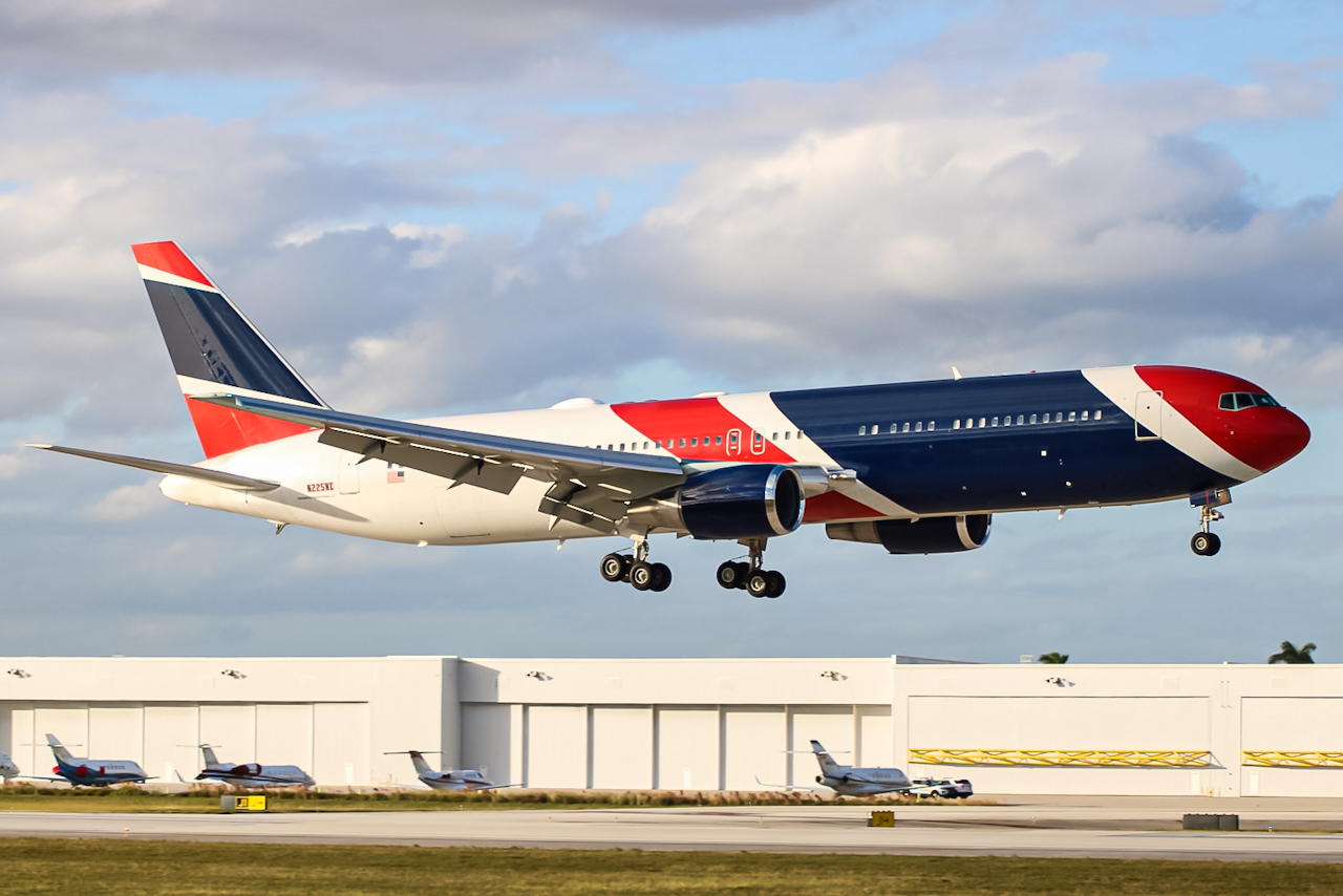 Full size: Eastern Airlines Boeing 767-300ER N225NE at Fort Lauderdale/Hollywood International Airport