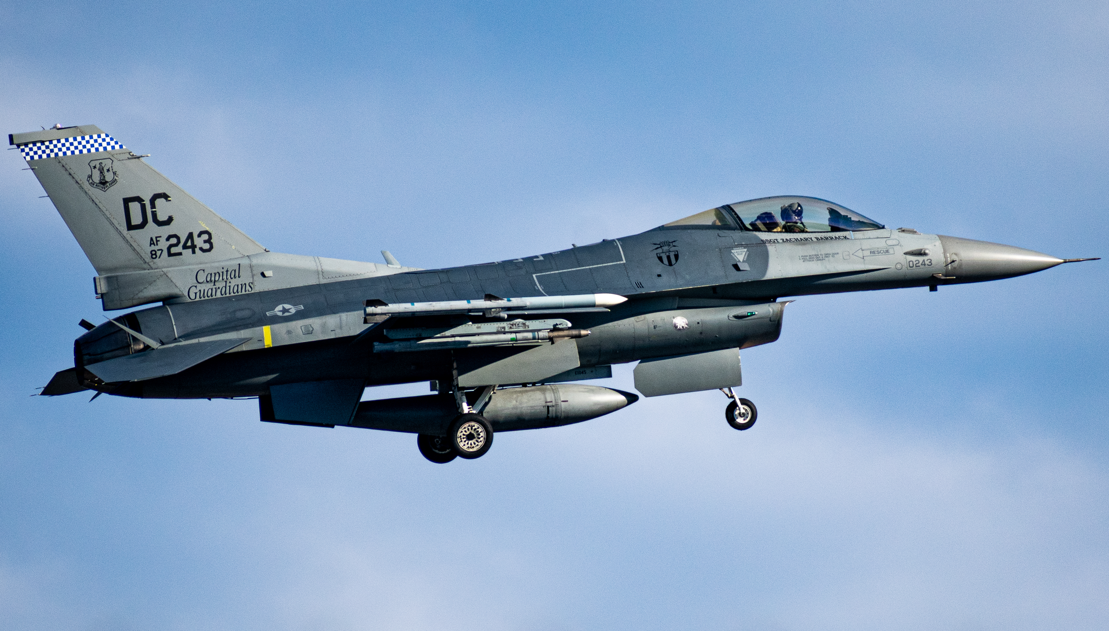 Full size: USAF - United States Air Force General Dynamics F-16C 87-0243 at Joint Base Andrews