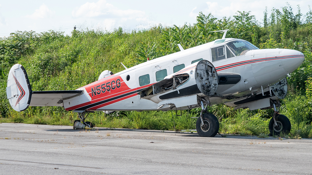 Full size: PRIVATE Beech 18 N555CG at New Castle Airport