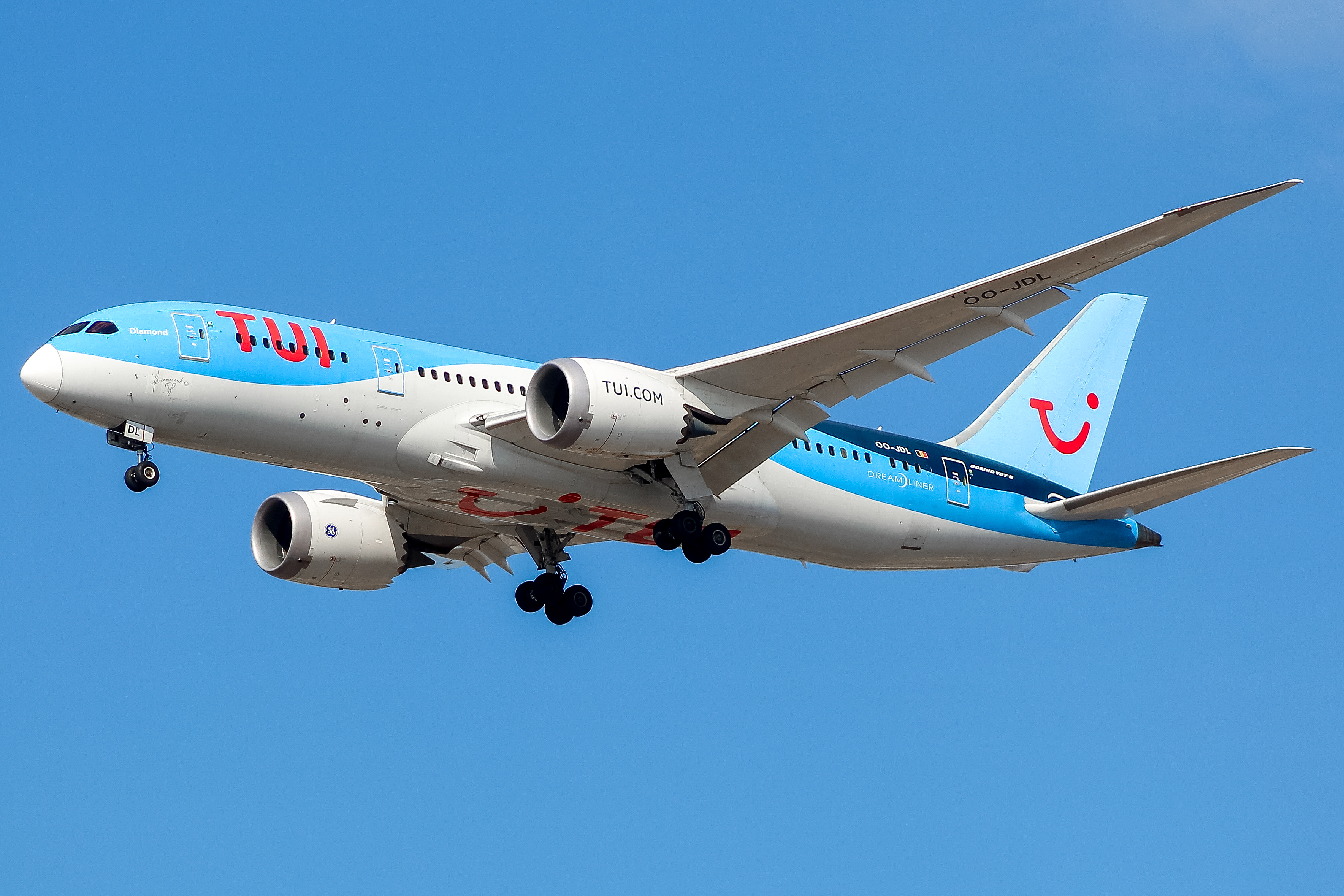 Full size: TUI Fly Boeing 787-8 OO-JDL at Chicago O'Hare International Airport