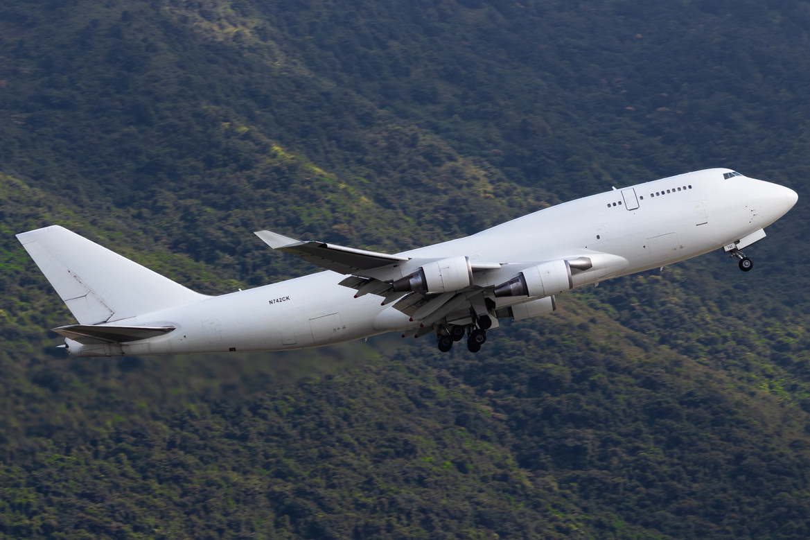 Full size: Kalitta Air Boeing 747-400 N742CK at Hong Kong International Airport