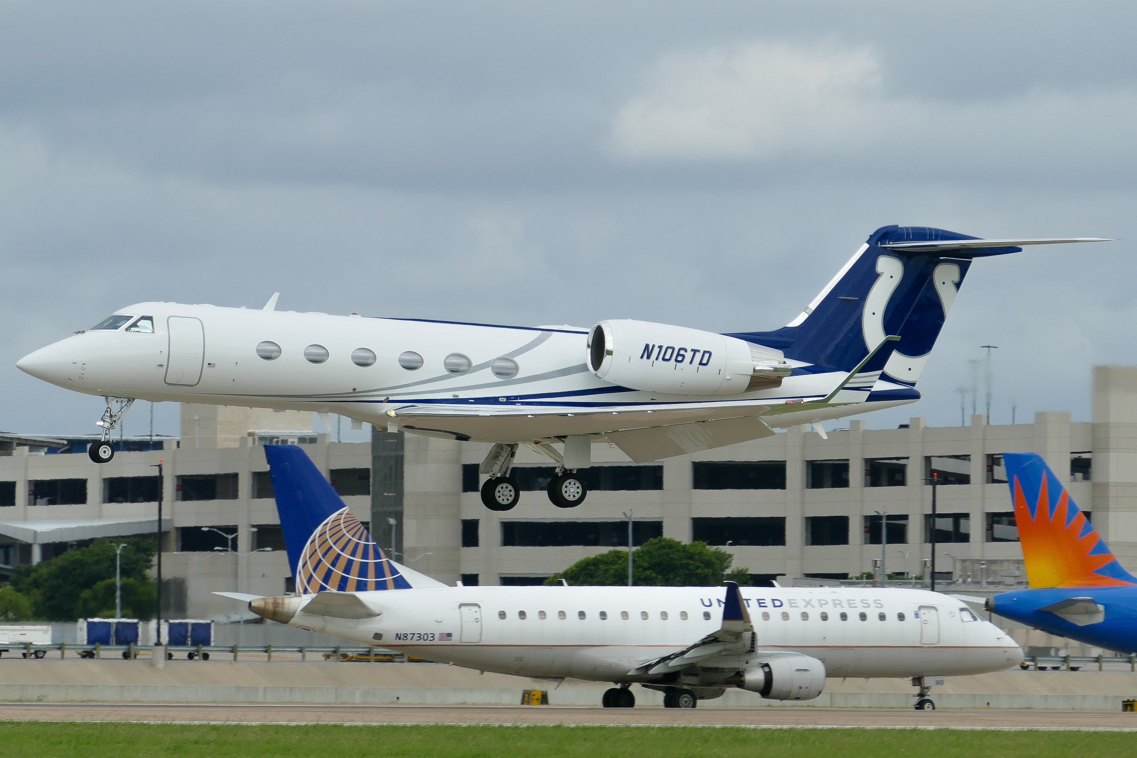 Full size: PRIVATE Gulfstream IV N106TD at Austin-Bergstrom International Airport