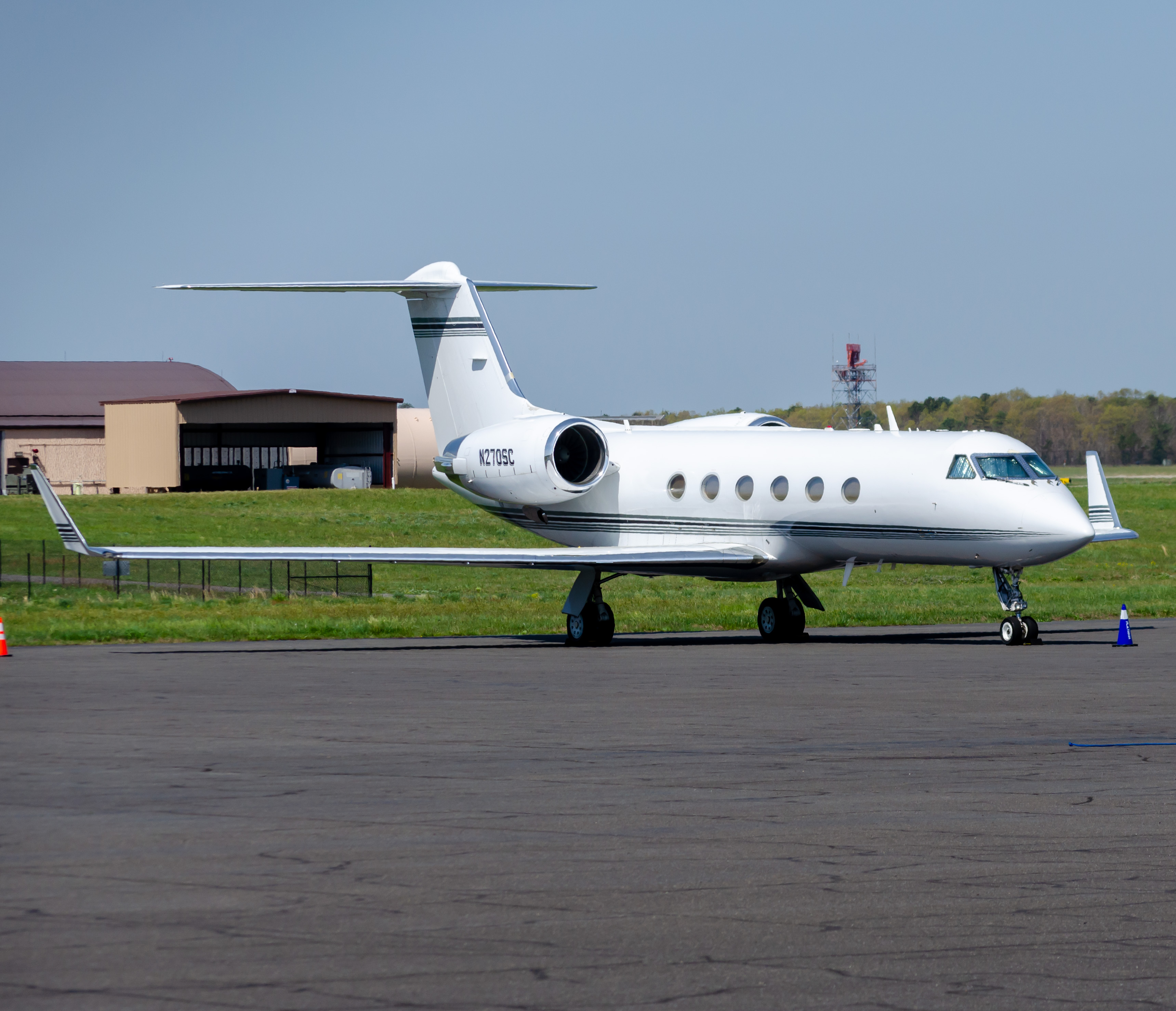 Full size: PRIVATE Gulfstream IV N270SC at Atlantic City International Airport