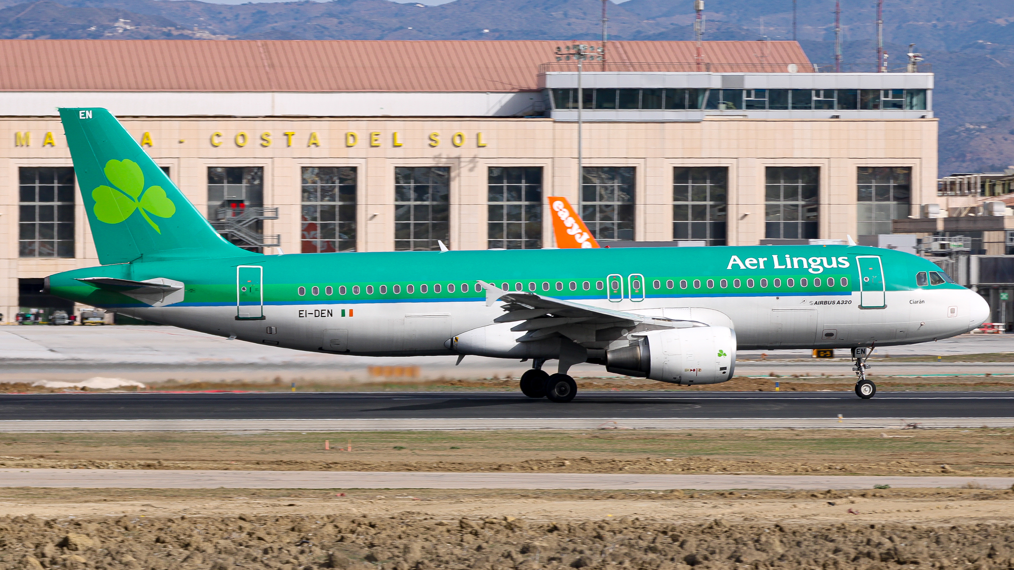 Full size: Aer Lingus Airbus A320 EI-DEN at Malaga-Costa del Sol Airport