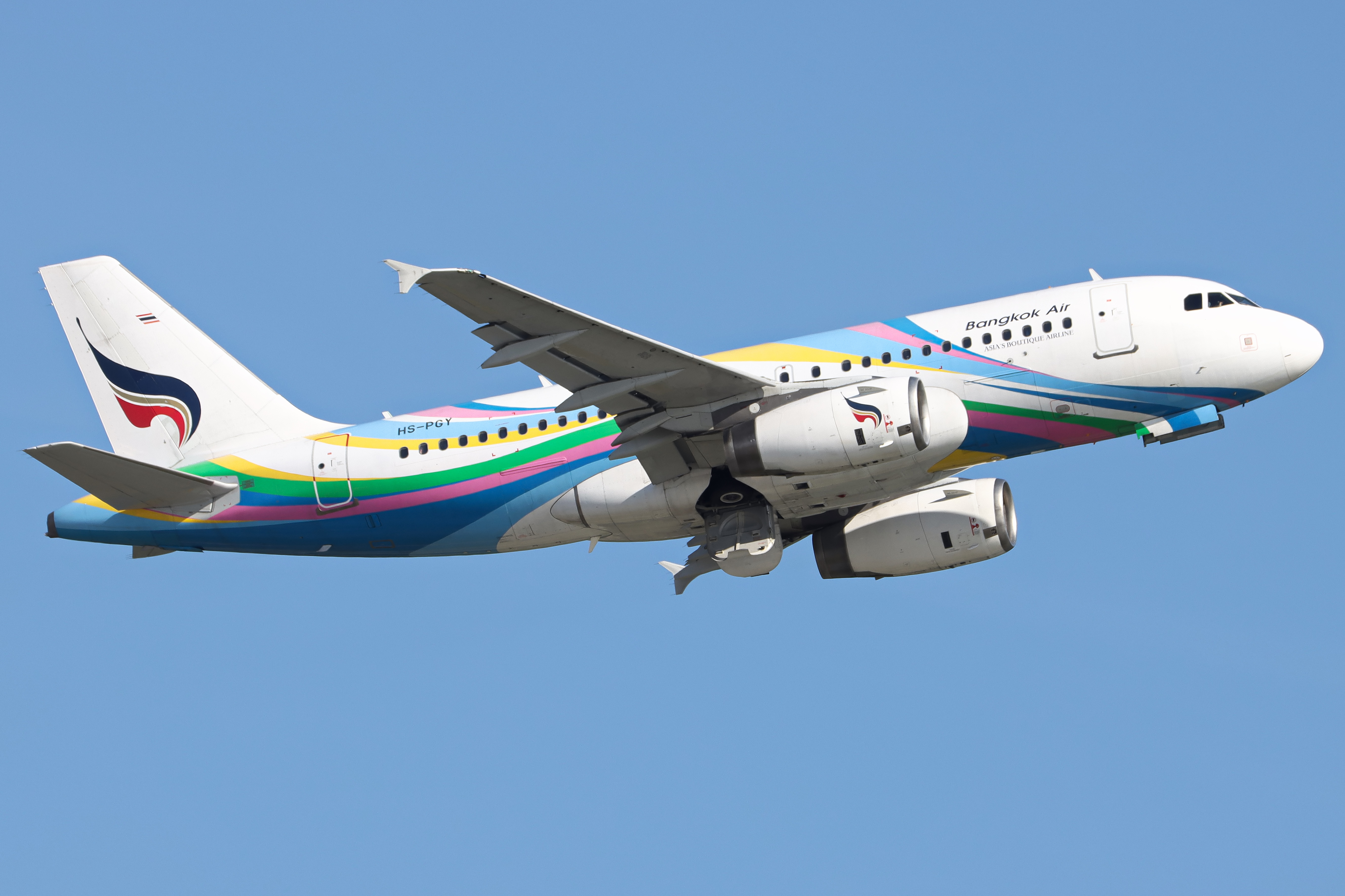 Full size: Bangkok Airways Airbus A319 HS-PGY at Hong Kong International Airport