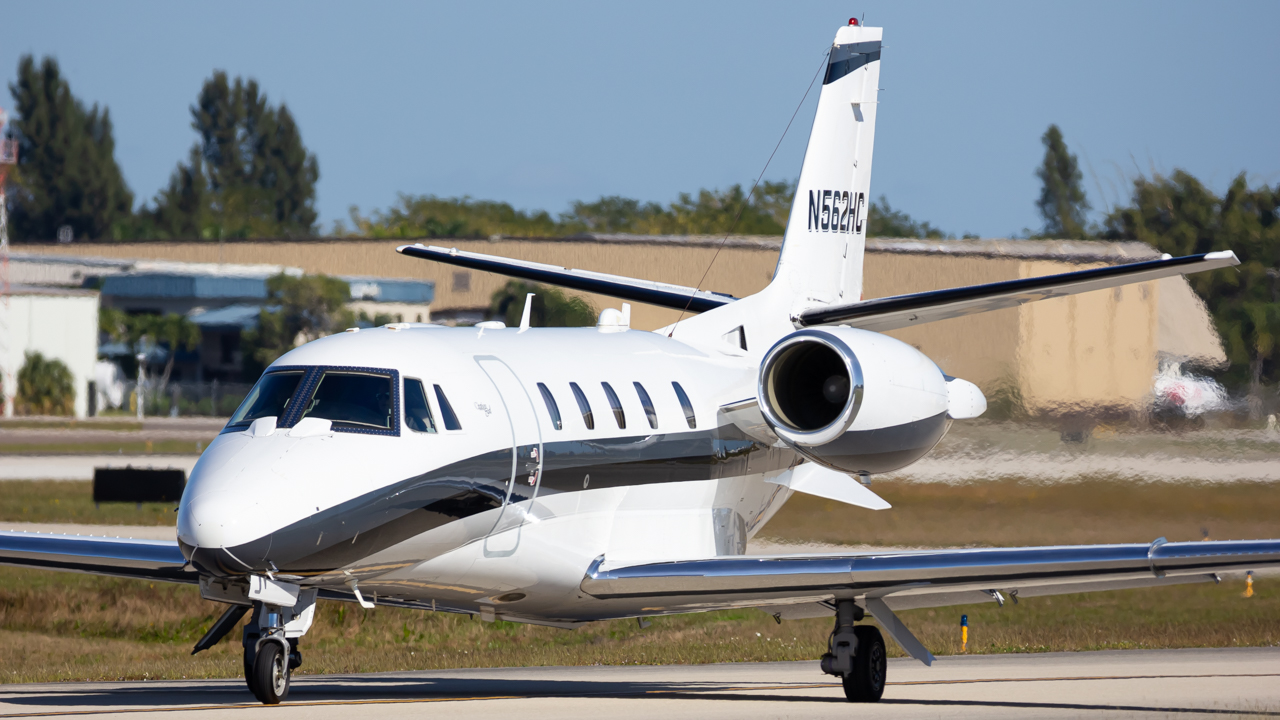 Full size: PRIVATE Cessna Citation 560XL Excel N562HC at Naples Municipal Airport