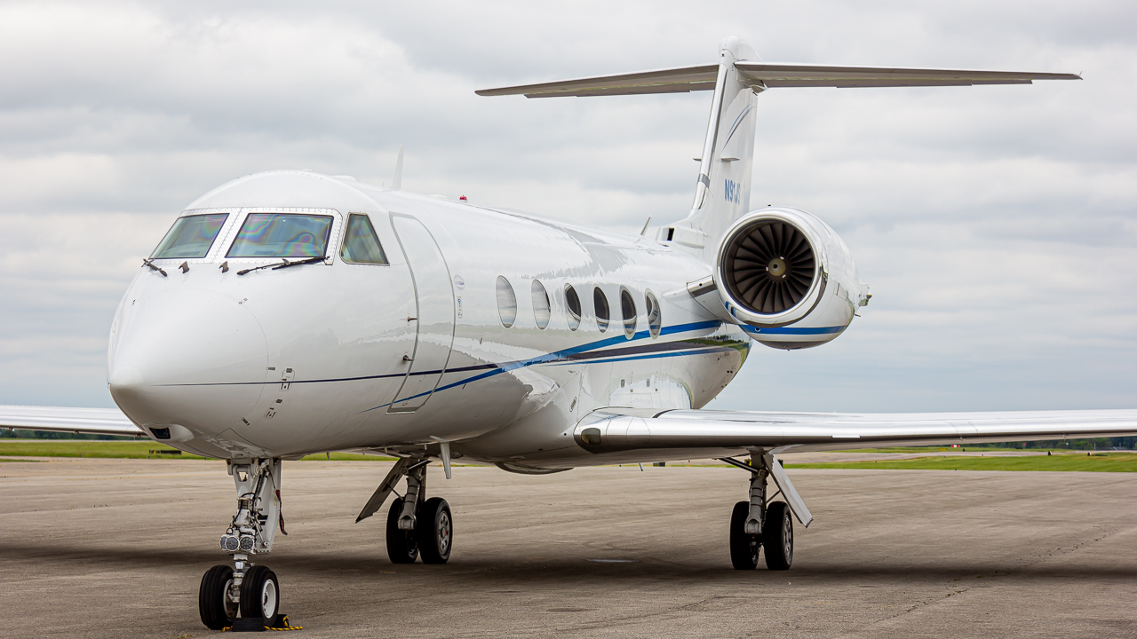 Full size: Oneida II LLC Gulfstream G450  N91JS at Springfield-Beckley Municipal Airport