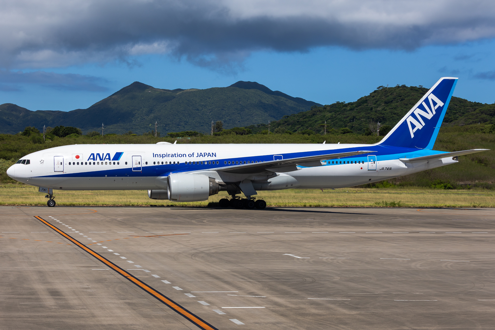 Full size: All Nippon Airways Boeing 777-200ER JA741A at Ishigaki New Airport