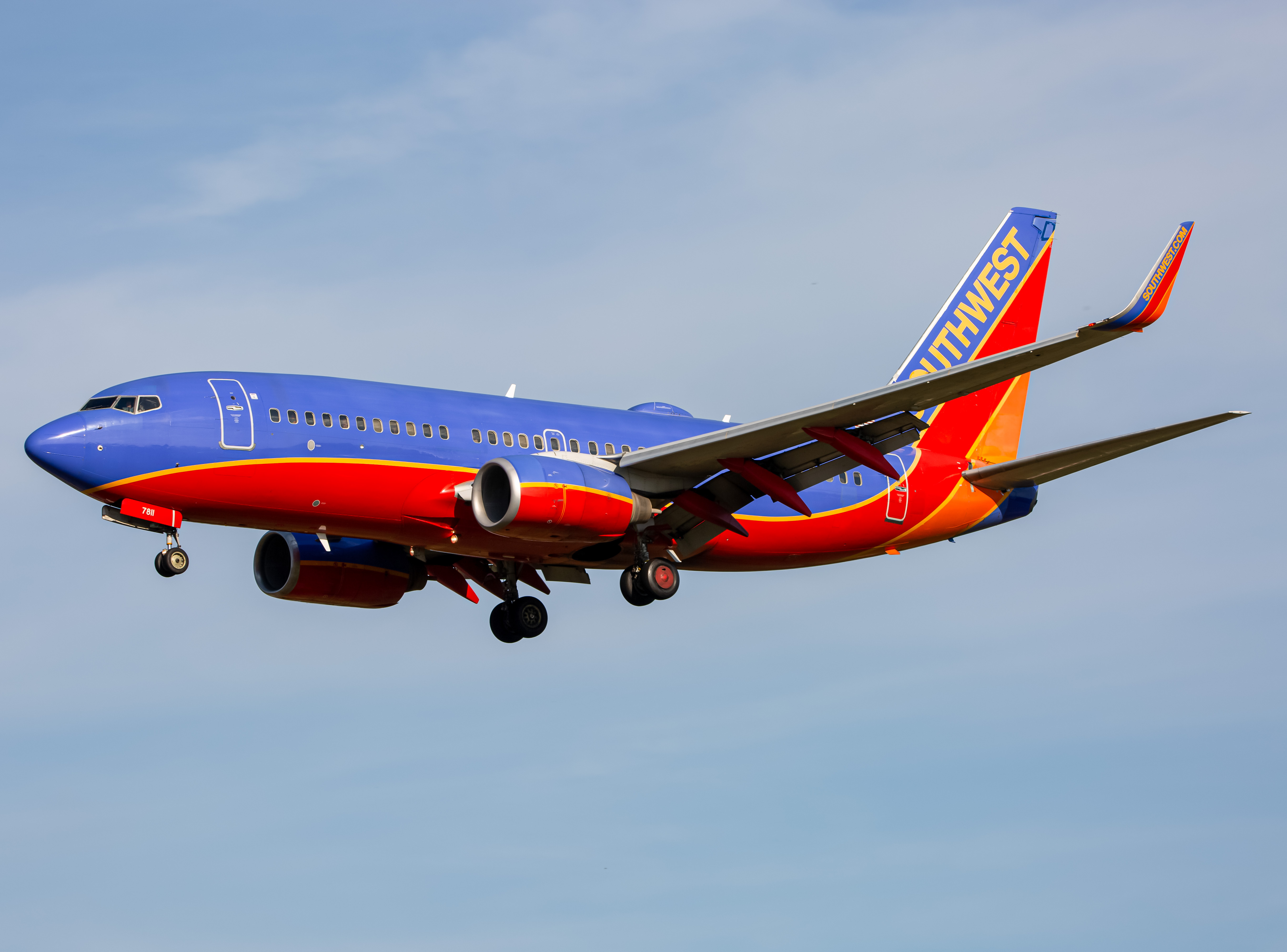 Full size: Southwest Airlines Boeing 737-700 N7611F at Baltimore/Washington International Thurgood Marshall Airport