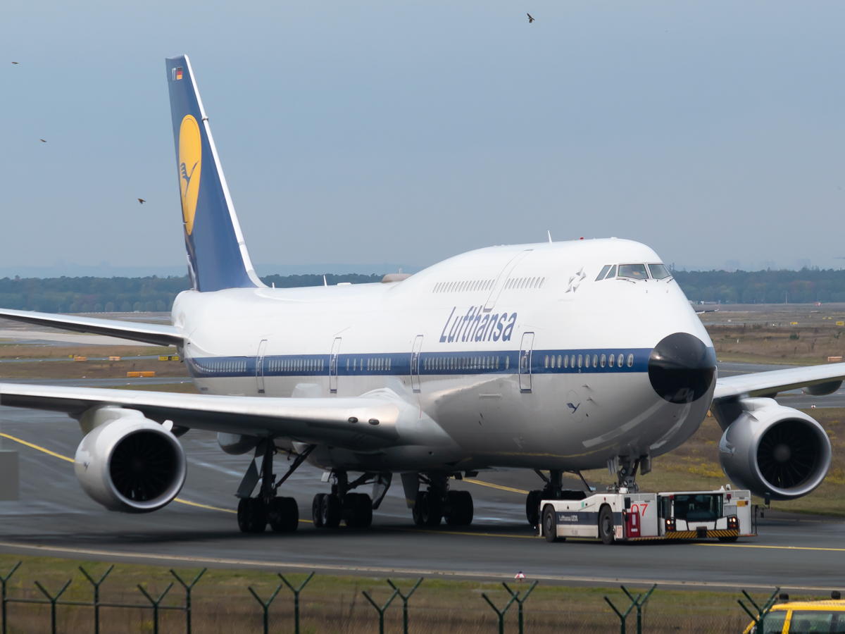 Full size: Lufthansa Boeing 747-8i D-ABYT at Frankfurt International Airport