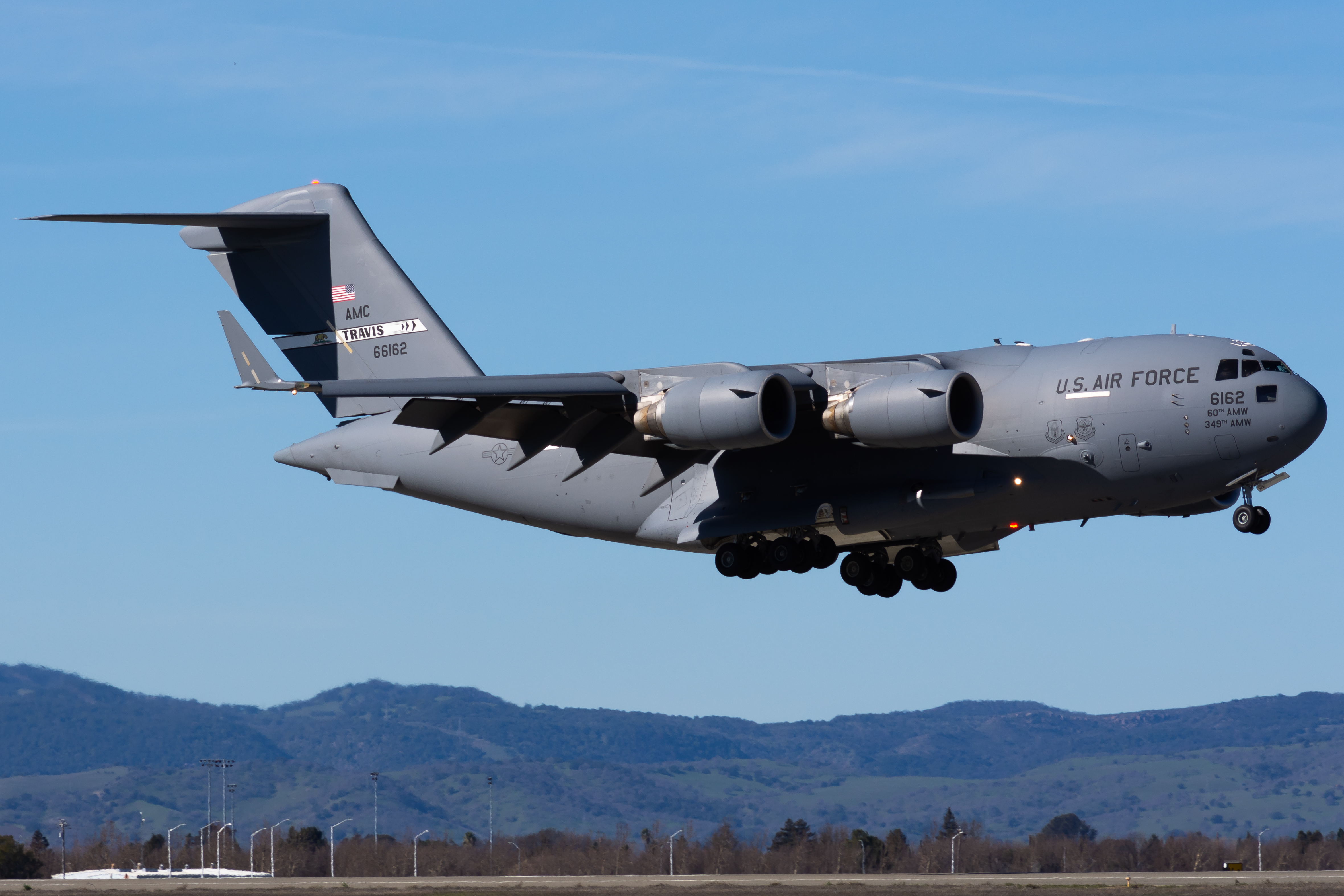 Full size: USAF - United States Air Force Boeing C-17 Globemaster III 06-6162 at Fairfield Travis Air Force Base