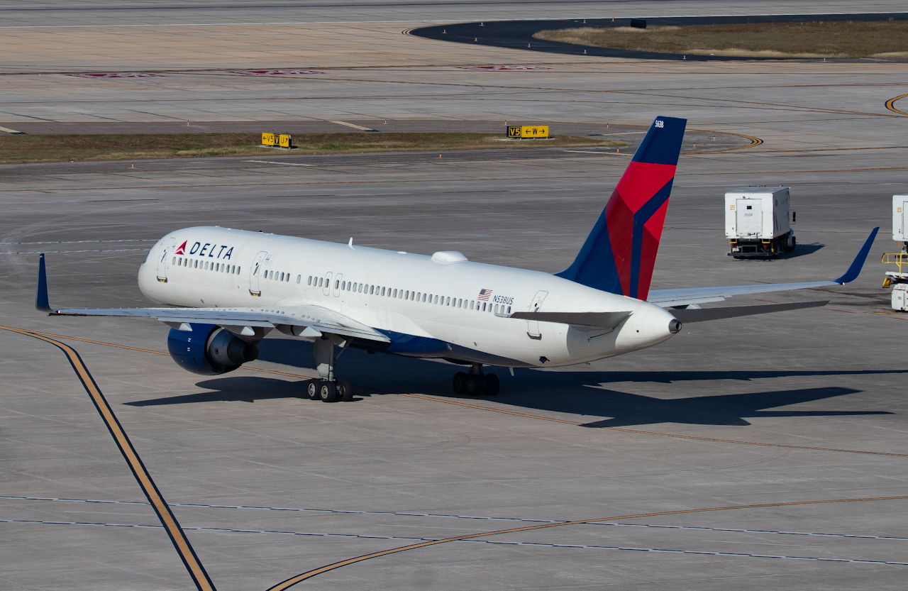 Full size: Delta Airlines Boeing 757-200 N538US at Tampa International Airport