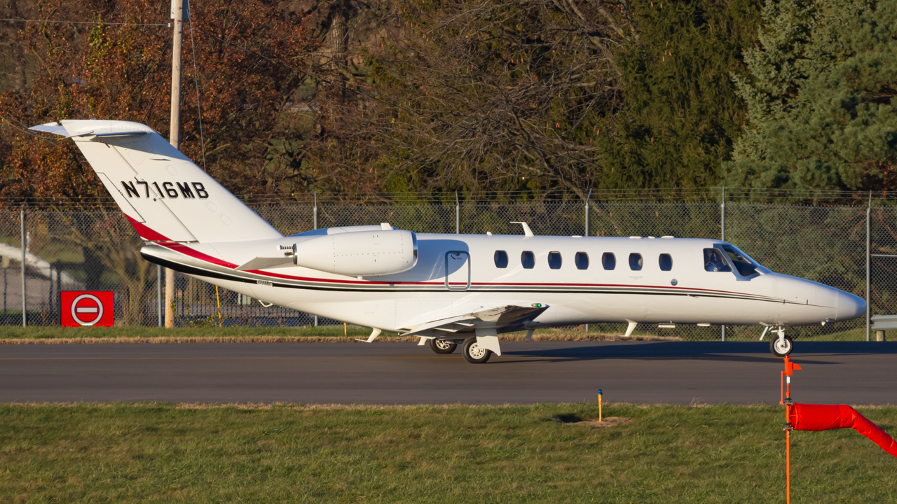 Full size: PRIVATE Cessna Citation CJ3 N716MB at John Glenn Columbus International Airport