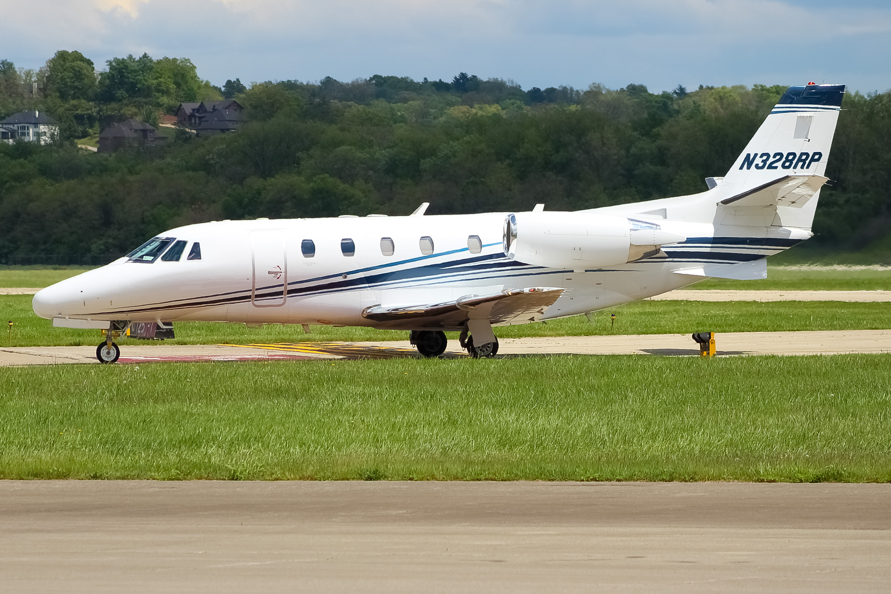 Full size: PRIVATE Cessna 560XL Citation Excel N328RP at Cincinnati Municipal Airport/Lunken Field