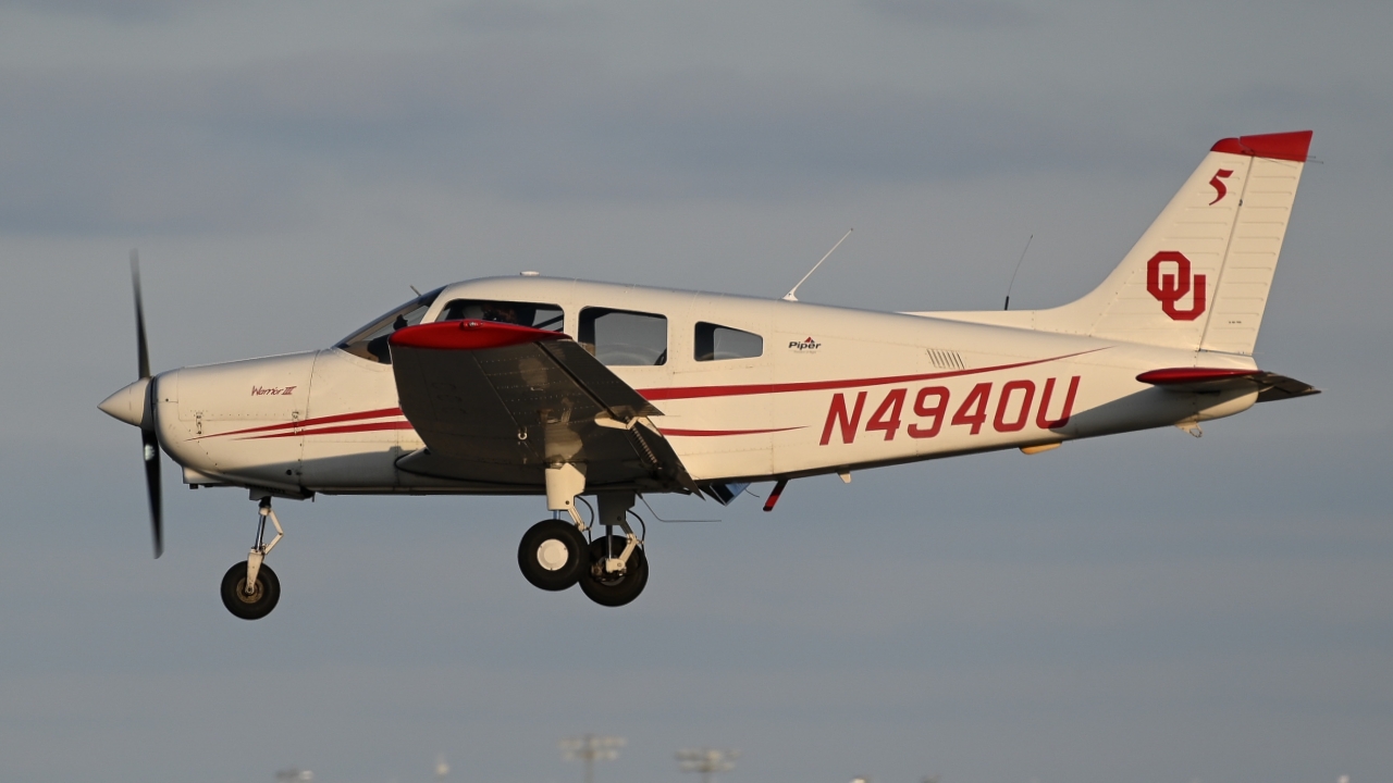 Full size: PRIVATE Piper PA-28 N4940U at Norman University of Oklahoma Westheimer Airport